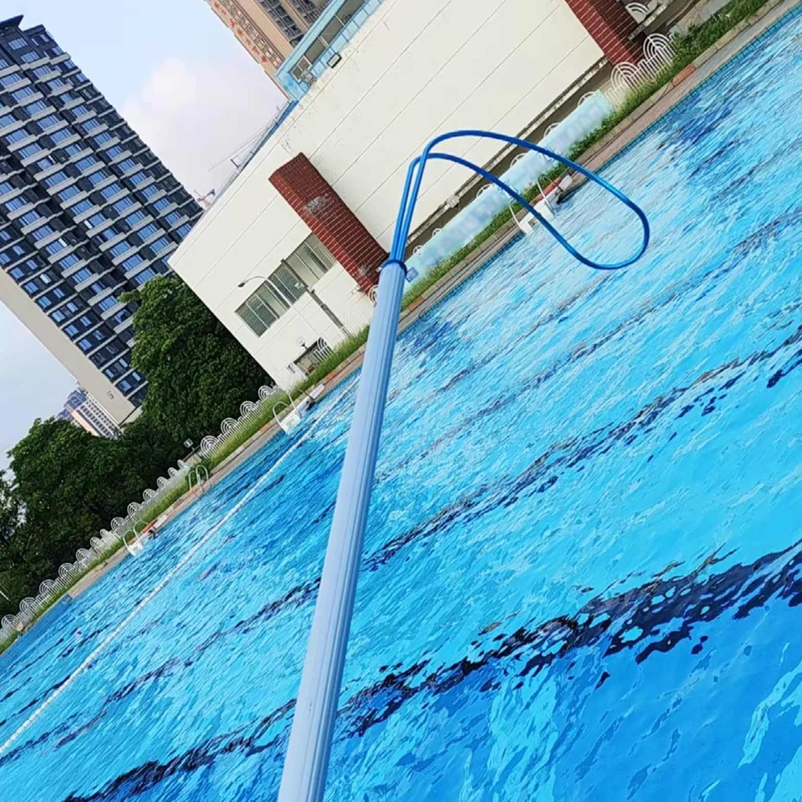 Perche Piscine Perche Télescopique en Alliage D'aluminium avec Crochet, Crochet de Sauvetage Amovible pour Piscines, Parcs Aquatiques, Lacs, Bassins de Plongée, Accessoires de Piscine(1m(3.28ft))