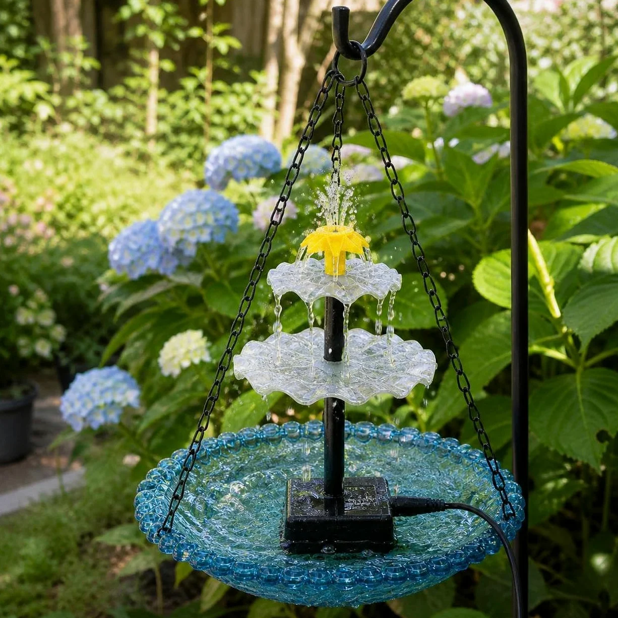 Bain d'oiseaux Solaire Flottant Suspendu, Plastique - Attire Les Oiseaux - métal - conçu pour Jardin extérieur - pour, Violet, Fontaine à Oiseaux Solaire à Double Niveau