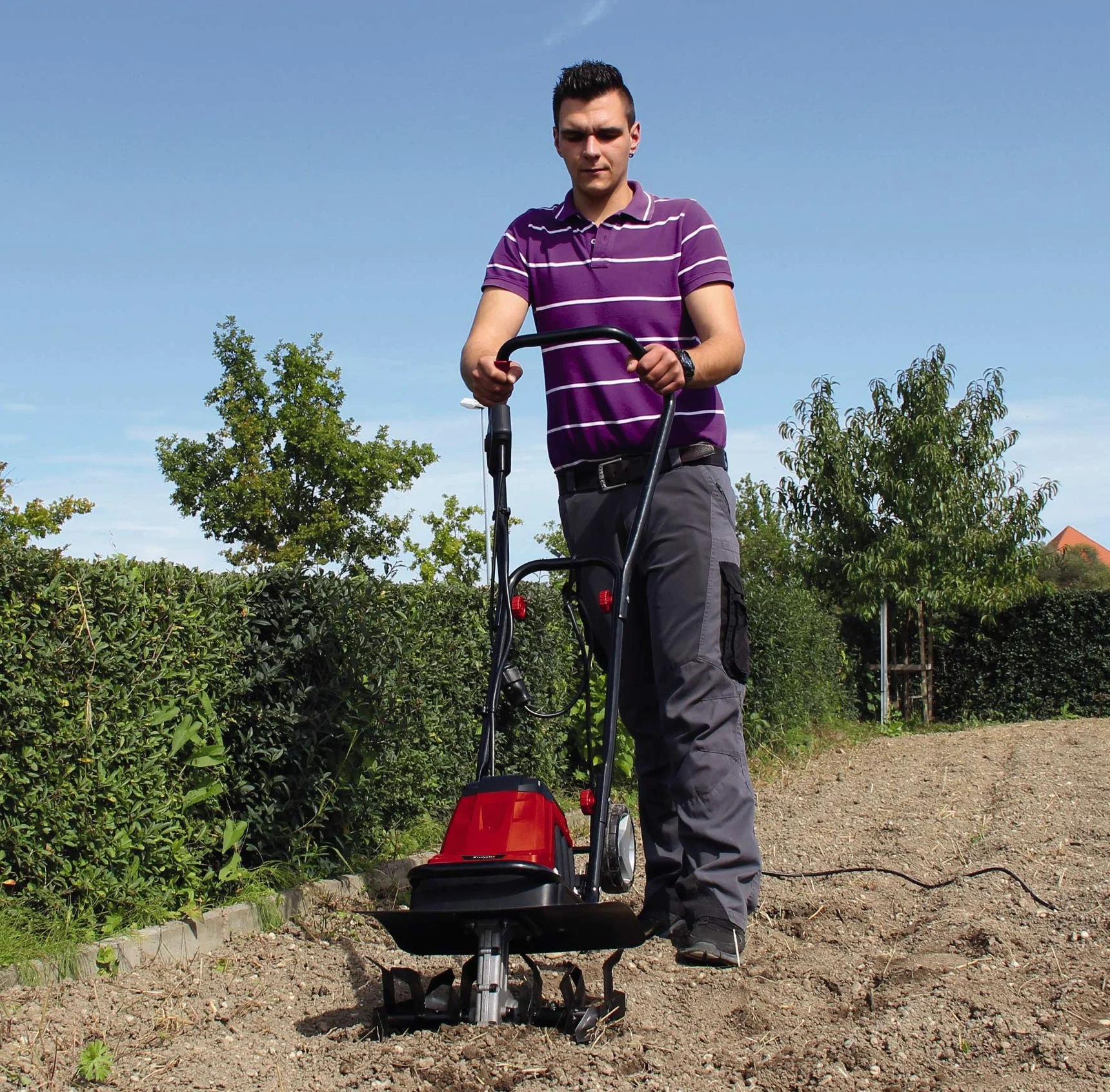 Einhell Motobineuse électrique GC-RT 1440 M (1400 W, Largeur de travail 40 cm, 20 cm) & Rouleau à gazon GC-GR 57 (Epaisseur du métal 1,5 mm, Largeur rouleau 57 cm, Diamètre du rouleau 32 cm)