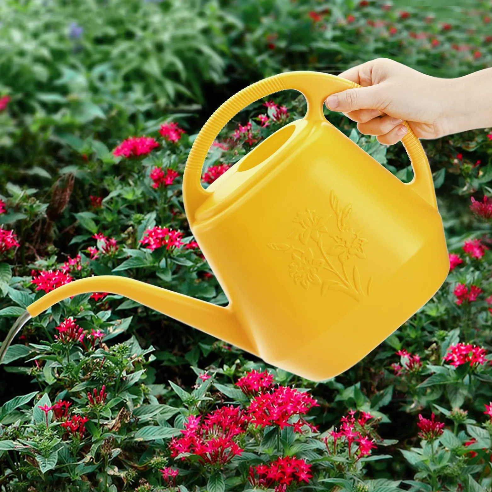 Fasmov Arrosoir en plastique de 3,8 l avec poignée confortable, arrosoir de jardin à long bec pour arroser les plantes, jaune
