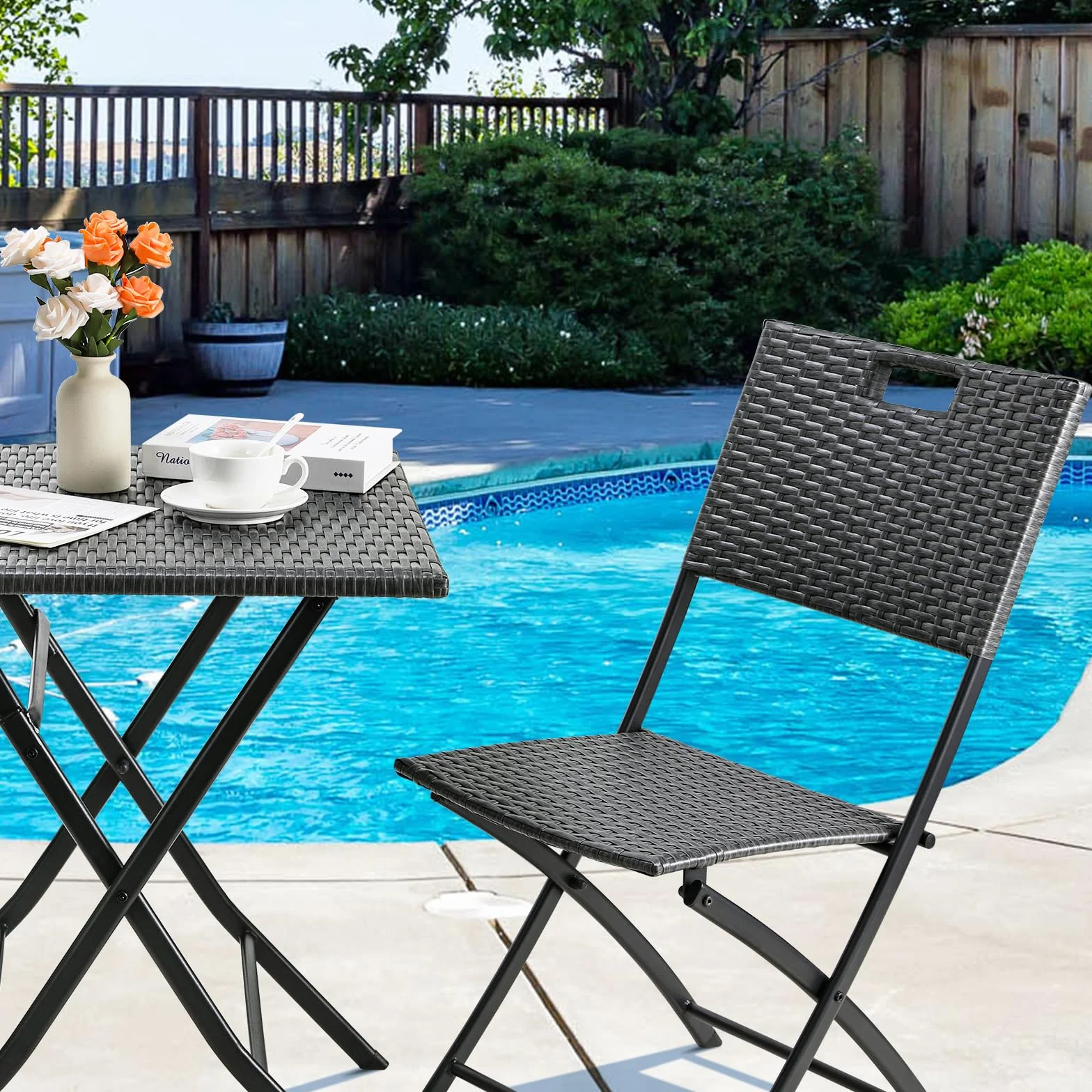 Ensemble de Meubles de Balcon 3 pièces Pliable en Rotin Gris, 2 Chaises et 1 Table, pour Terrasse et Jardin