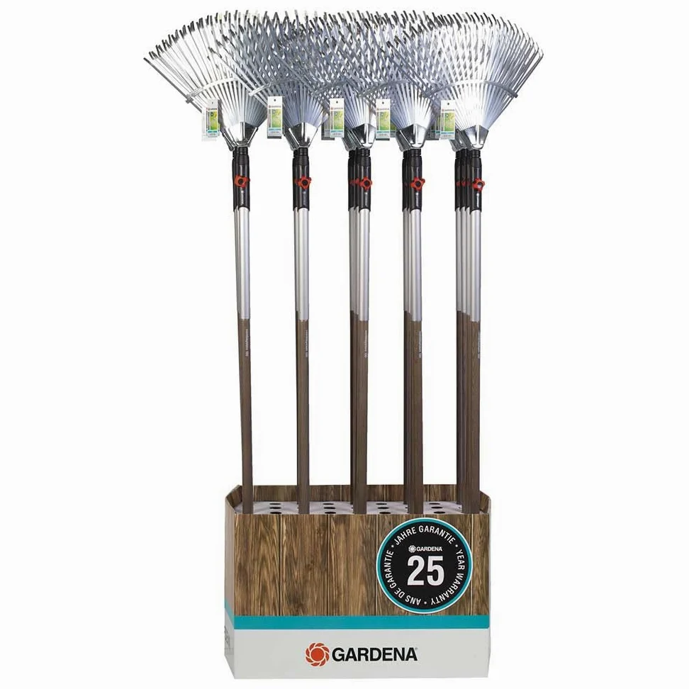 Gardena combisystem balais : Volume des dents d'acier à ressort galvanisées de haute qualité, poignée en bois en bois certifié FSC® 100pour cent , largeur de travail 50 cm (3022-20)