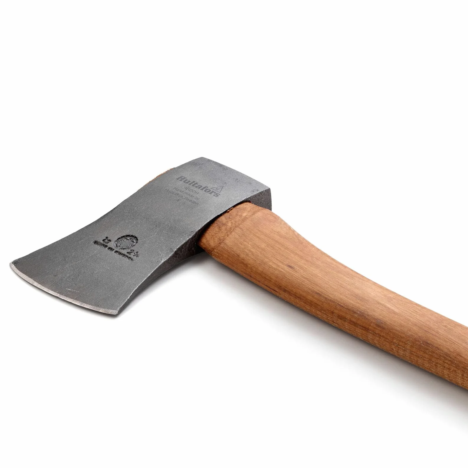 Hache en Bois forgée à la Main HY 10 708mm en Fer forgé I Hultafors I Forgée en Suède I 1620g Hache Premium avec Manche en Bois d'hickory I Affûtable Protection de Lame Incluse I 840144