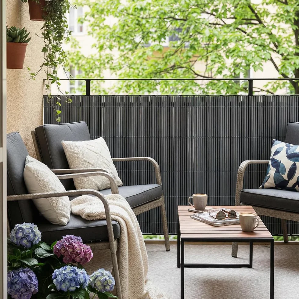 Brise-Vue Balcon PVC 150x300 cm Gris sans Percer Résistant aux Intempéries UV Moderne