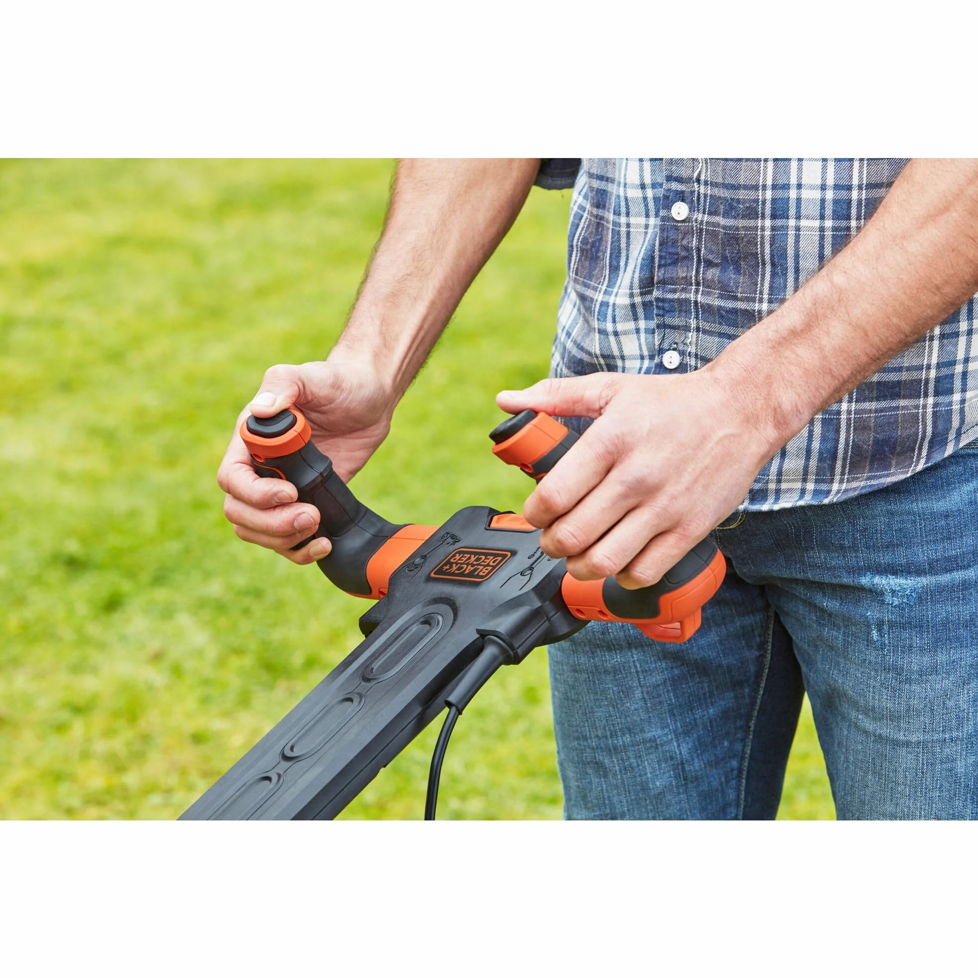BLACK+DECKER Tondeuse Filaire 1600W, Tondeuse à Gazon Electrique 38 cm, 6 hauteurs réglables 20, 30, 40, 50, 60 et 70 mm, Tondeuse avec Poignée EASYSTEER 3 Positions, BEMW471ES-QS Orange