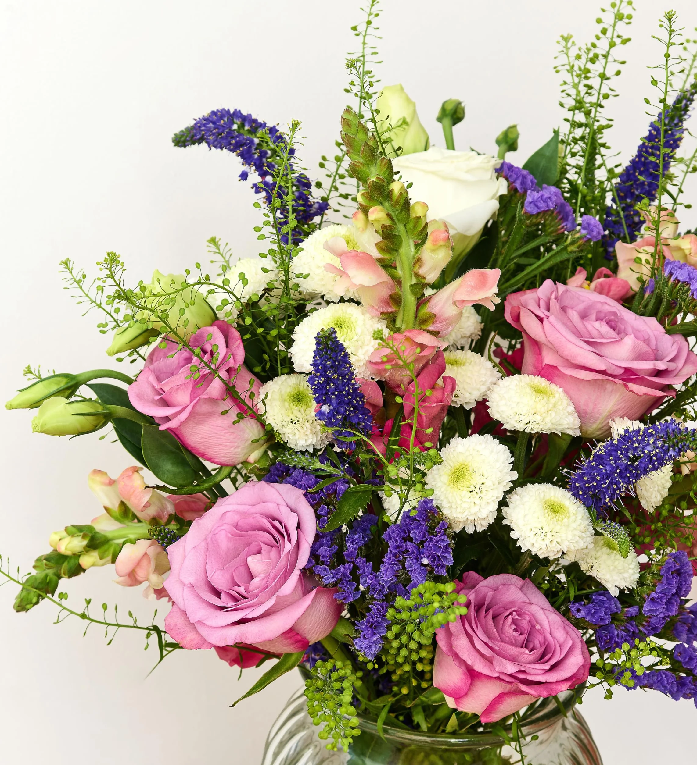 Sauvage et Merveilleux Composition florale fraîche livrée à la main Cadeau élégant avec expédition le lendemain Idéal pour anniversaire condoléances célébration