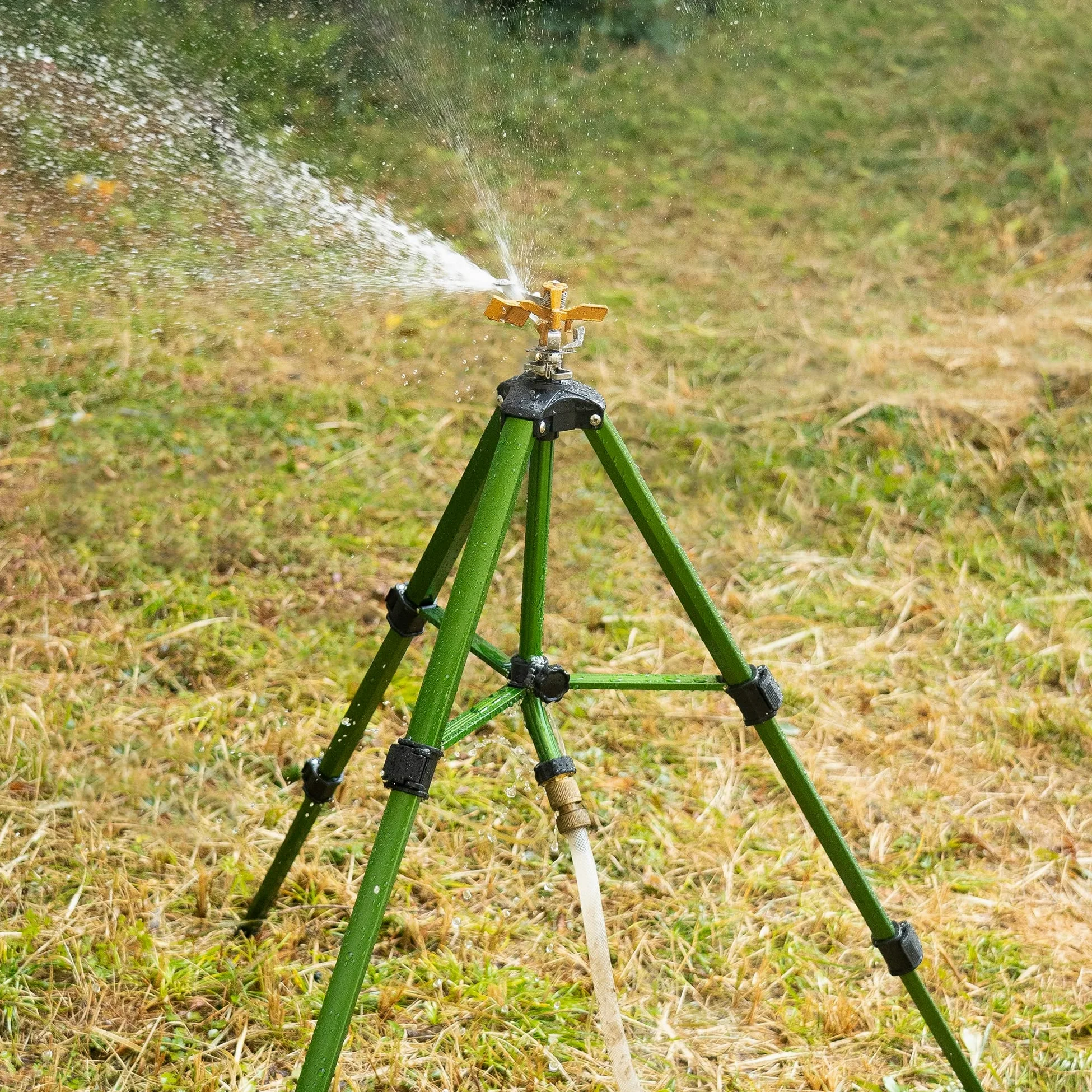 Hourleey Arroseur à Impact sur Base trépied, arroseurs en Laiton Robuste pour Cour, pelouse, Jardin, Couverture de Grande Surface de 0 à 360 degrés, connecteurs d'extension de 1,9 cm, verrous à