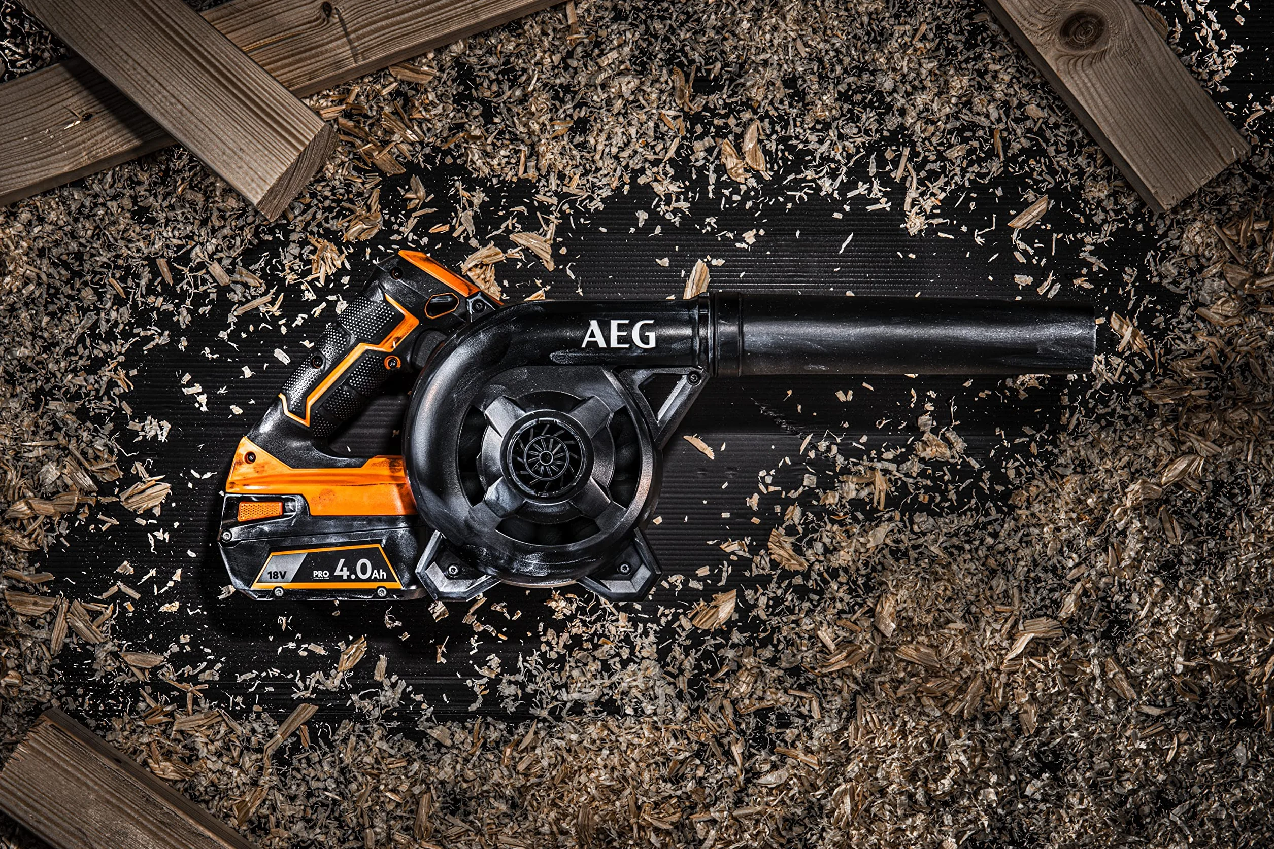 AEG BGE18C2 Souffleur de Batterie 18 V Pro18 V Vitesse maximale de l'air 150 mph