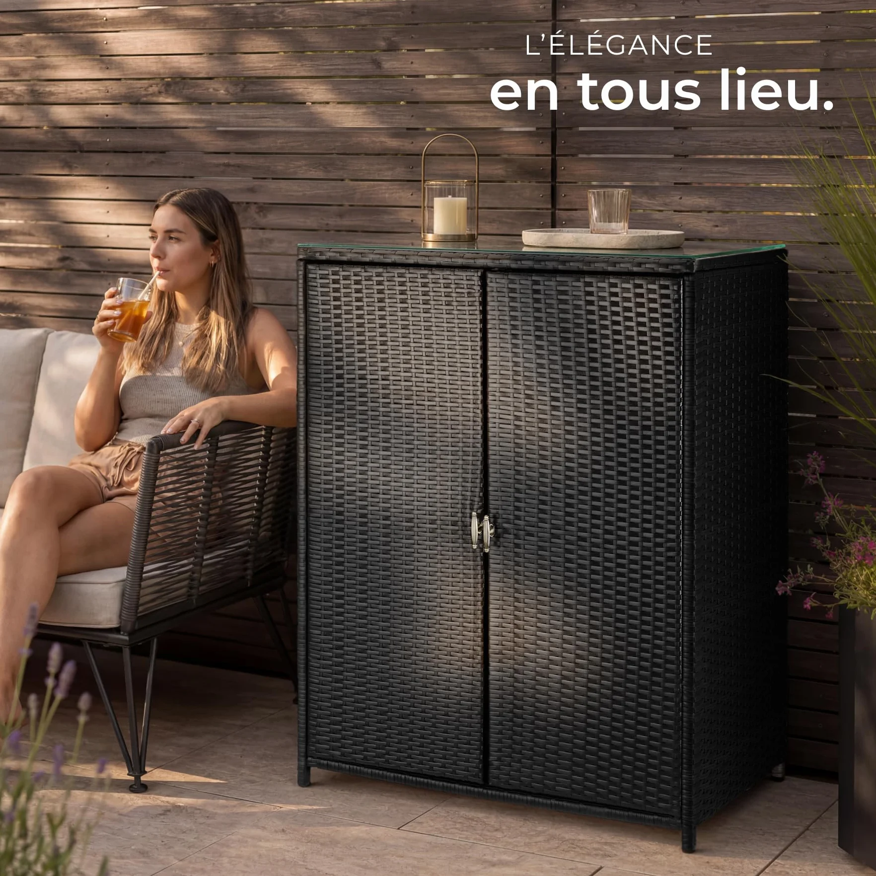 Tectake Armoire de Jardin 84,5x40,5x103,5 cm Résine tressée Aluminium 2 Portes 3 étagères 75 kg