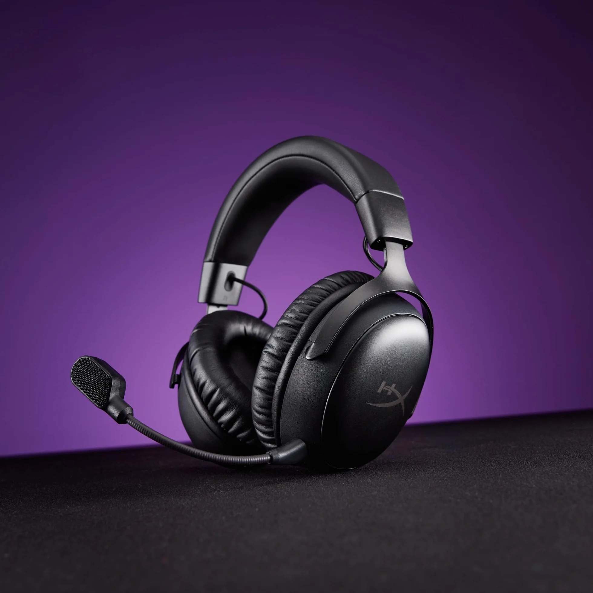 HyperX Cloud III S Casque Gaming sans Fil Bluetooth 2,4 GHz PC PS5 Xbox 200h Batterie 53 mm DTS Micro 10 mm Noir