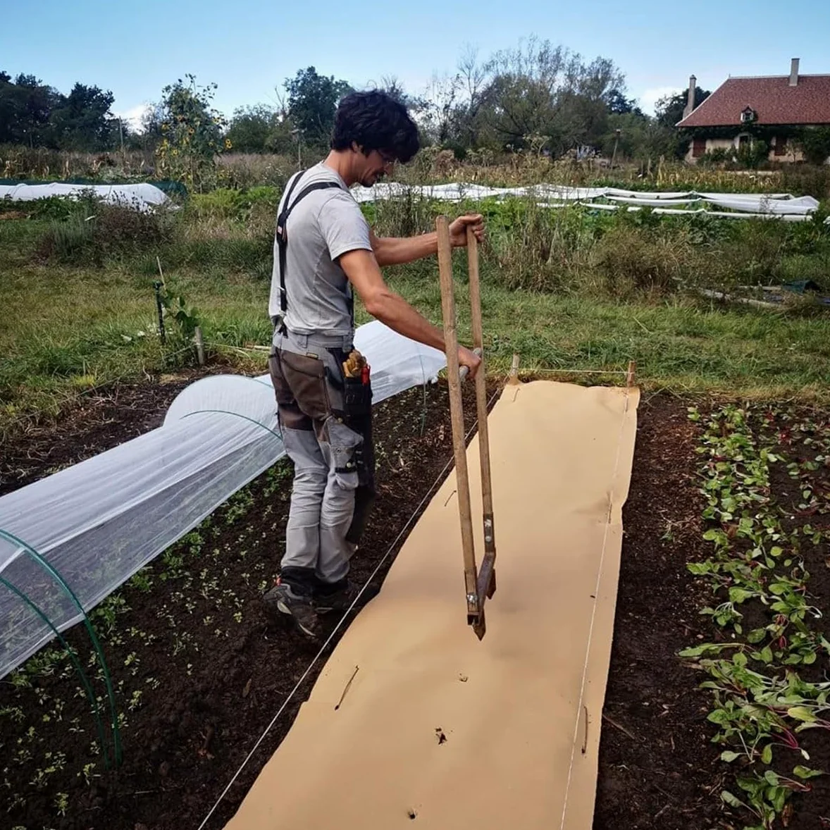 Toile de paillage Agricole 0.4 x 100m Autodégradable 2en1 Engrais et Anti Mauvaises Herbes 100% Cellulose