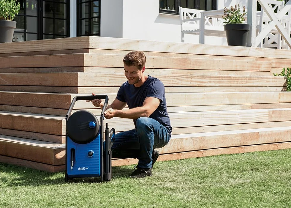 Nilfisk Nettoyeur Haute Pression Core 150 Bars avec PowerControl pour Le Jardin, Terrasse et Voiture (2000 W) 128471330