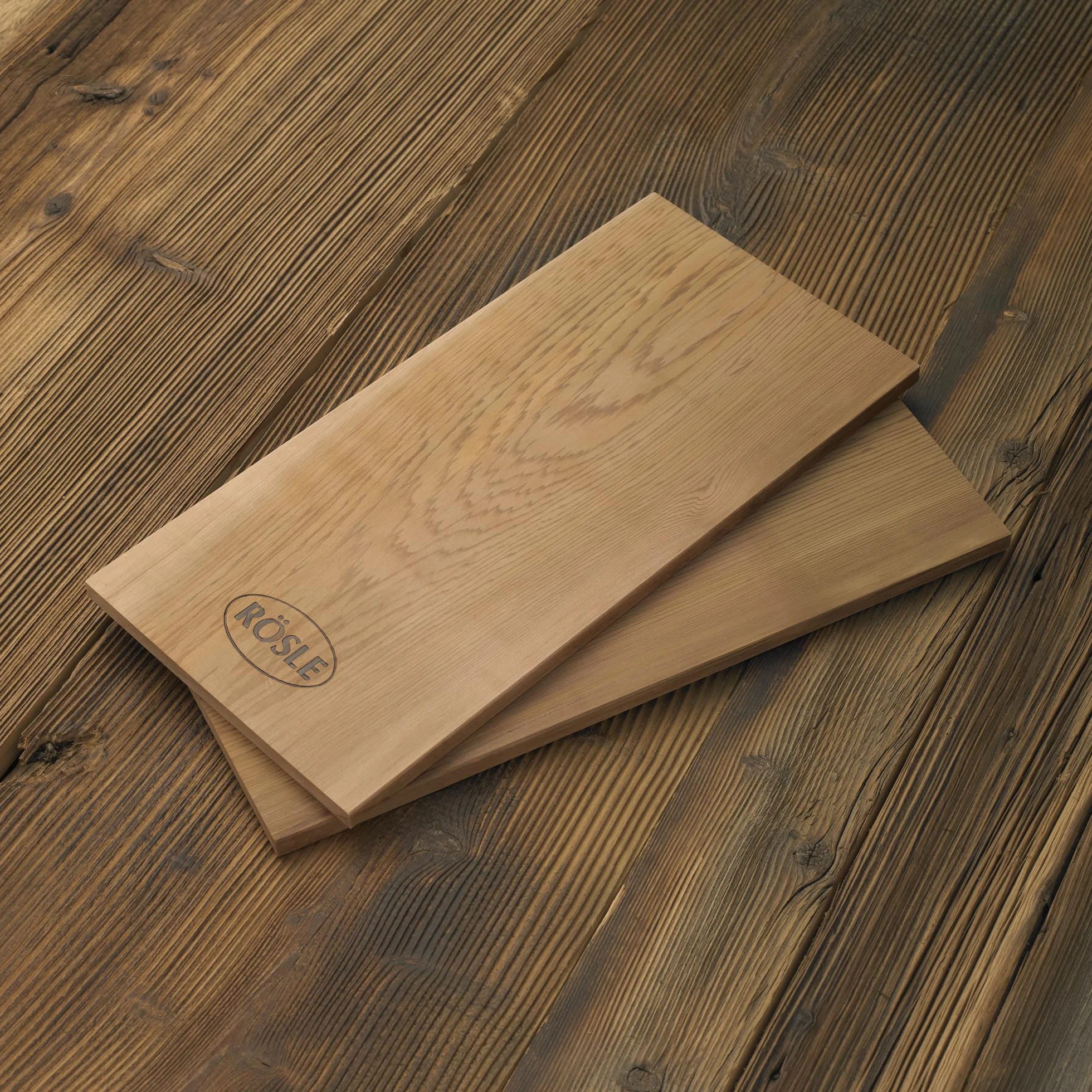 RÖSLE Planche à barbecue en bois de cèdre, set de 2, arôme fumé
