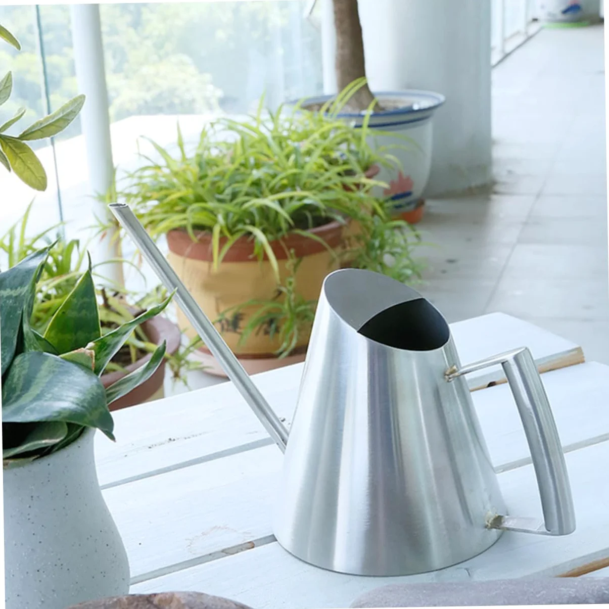 Arrosoir Vintage en Acier Inoxydable 900ml Long Bec, Léger et Confortable pour Jardinage et Arrosage des Fleurs et Plantes