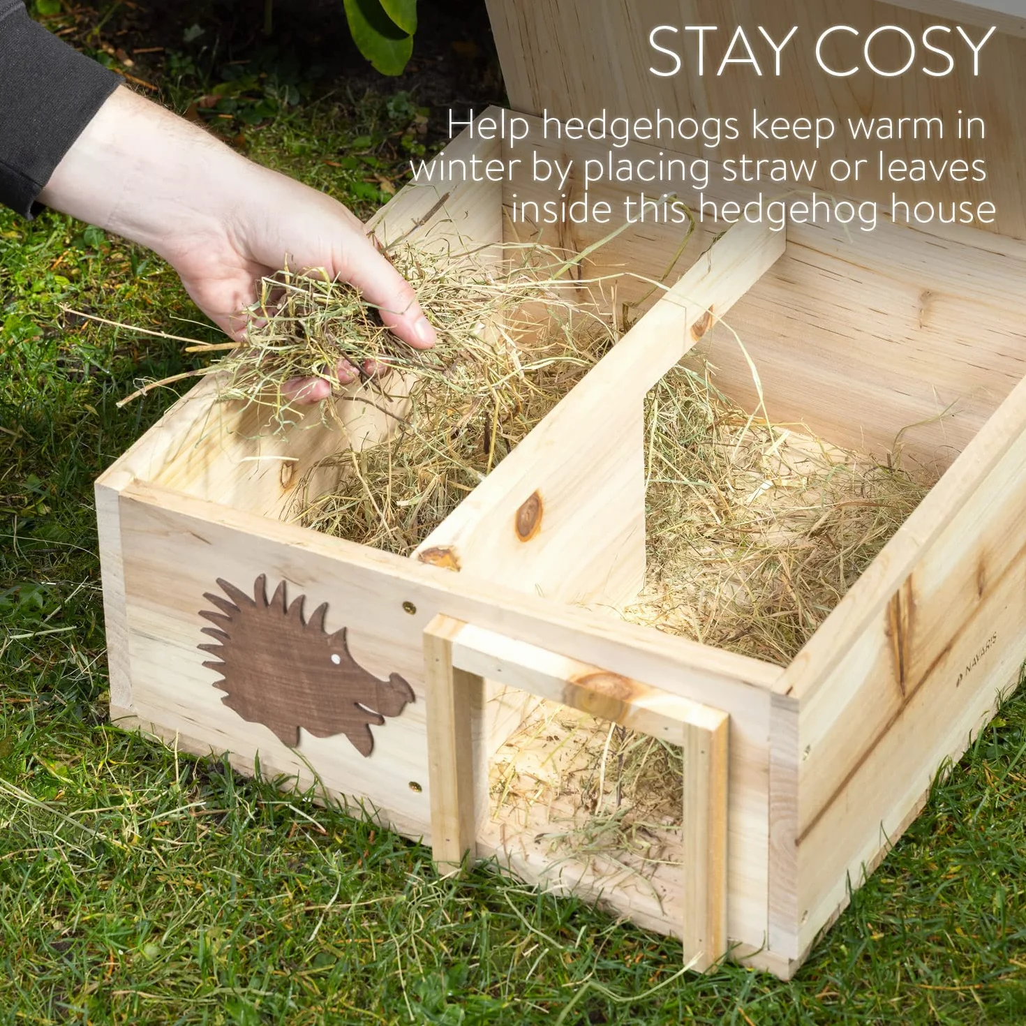 Abri pour Hérisson Navaris 40x40x19cm Bois de Sapin Refuge Hibernation Hiver Protection Prédateurs