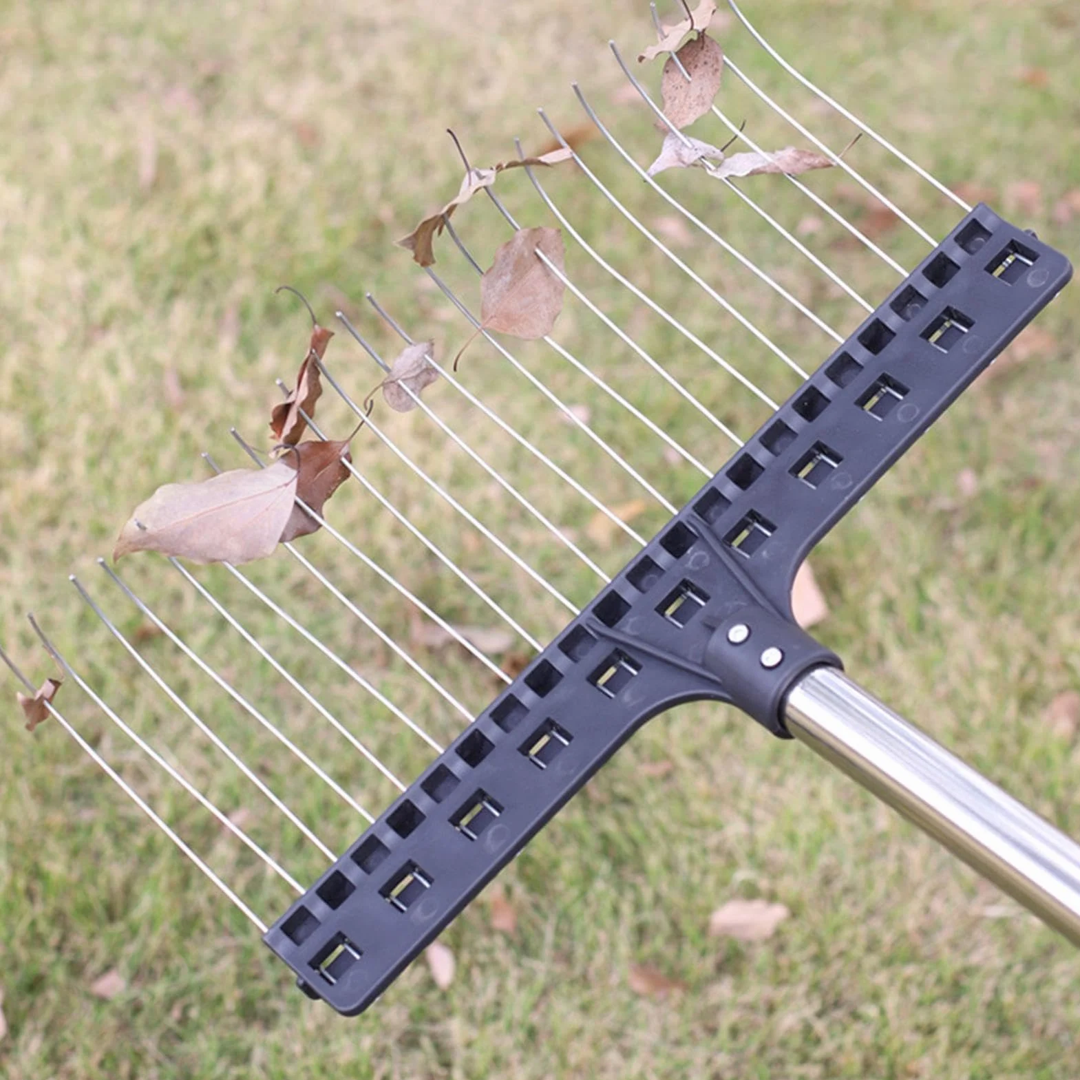 Râteau de jardin Dents En Acier Larges Manche Long Réglable De 98 À 160 Cm | Râteau de Jardin Robuste pour feuilles jardinage cour pelouse arbustes paillis débris aiguilles de pin ramassage et net