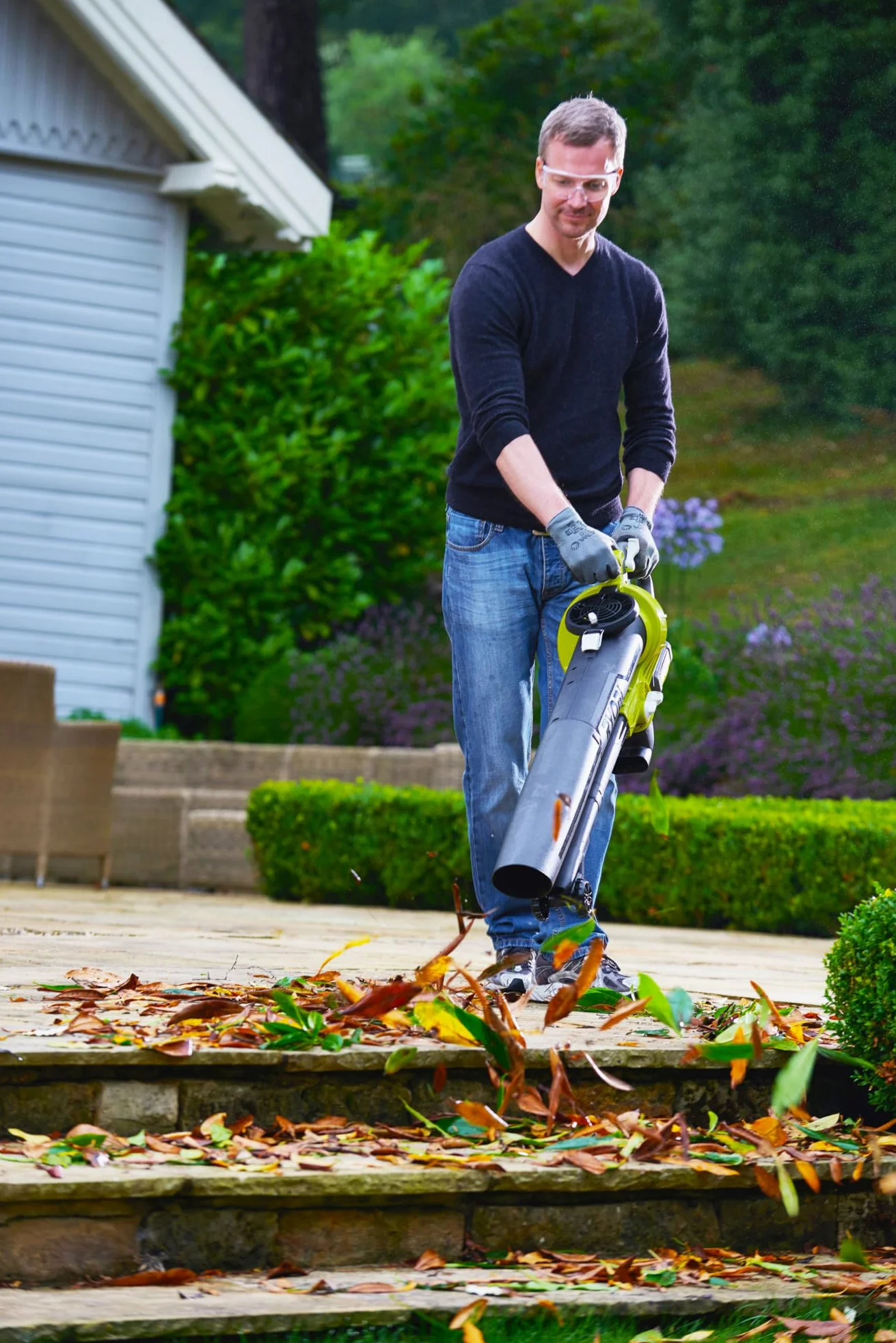 RYOBI Souffleur Aspirateur Broyeur de Feuilles 36V MAX POWER Brushless RBV36B-0 – 3-en-1, 237 km/h, Sac 45L, Broyage 10:1, Nettoyage Terrasse, Pelouse&Ramassage de Feuilles (sans batterie ni chargeur)