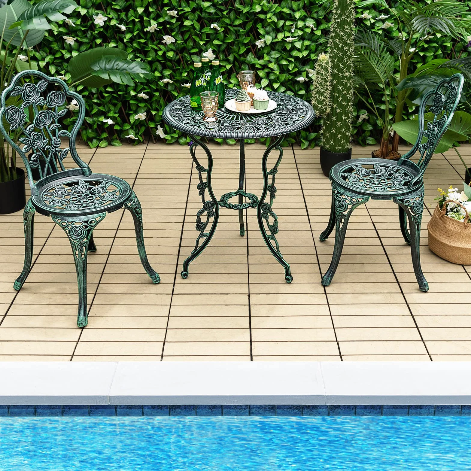 Salon de Jardin 2 Personnes Fonte Aluminium Table Extérieure avec 2 Chaises Trou Parasol Motif Rose Vert