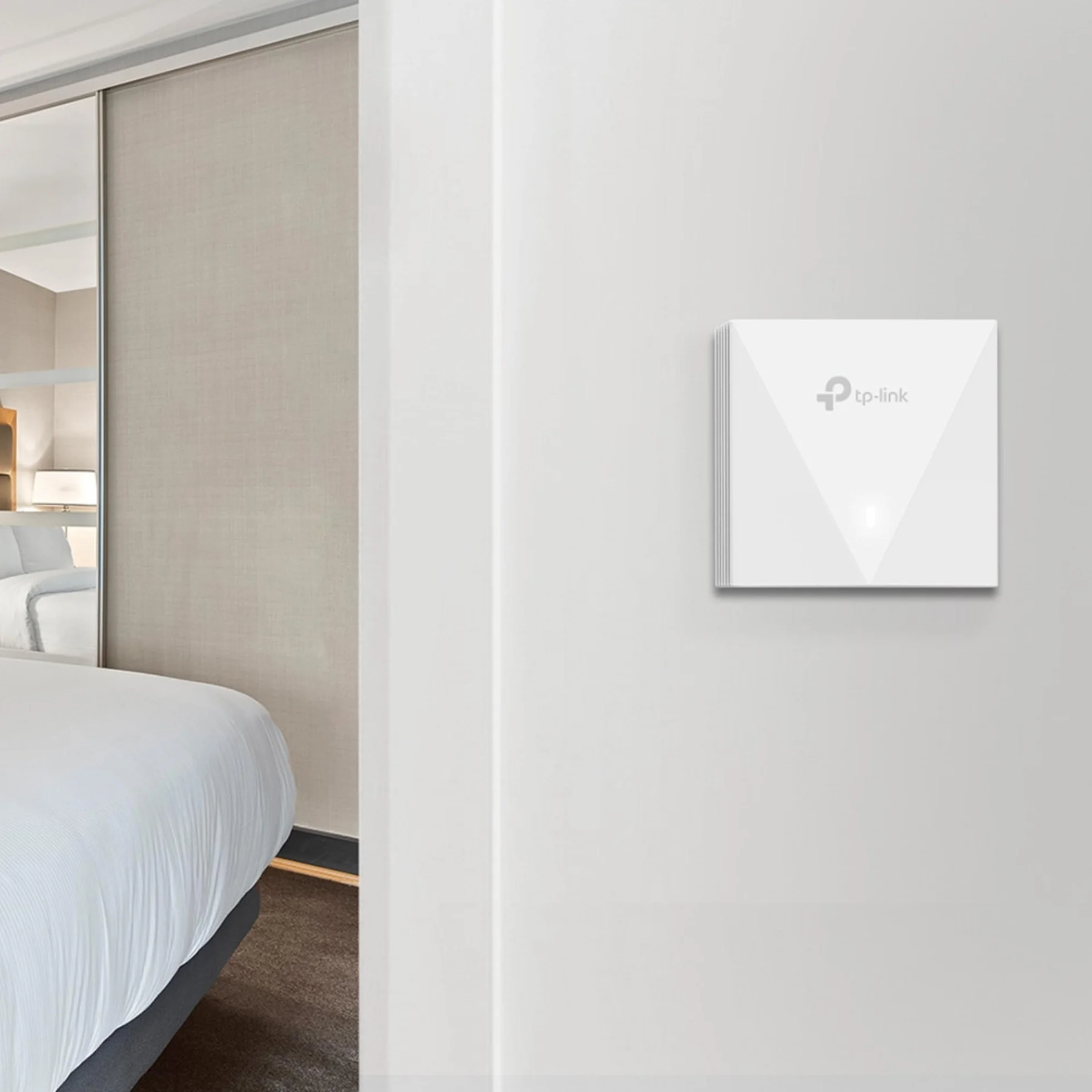 TP-Link Omada EAP650-Wall Point d'accès WiFi 6 AX3000 Murale, PoE 802.3af/at, Gigabit Ethernet