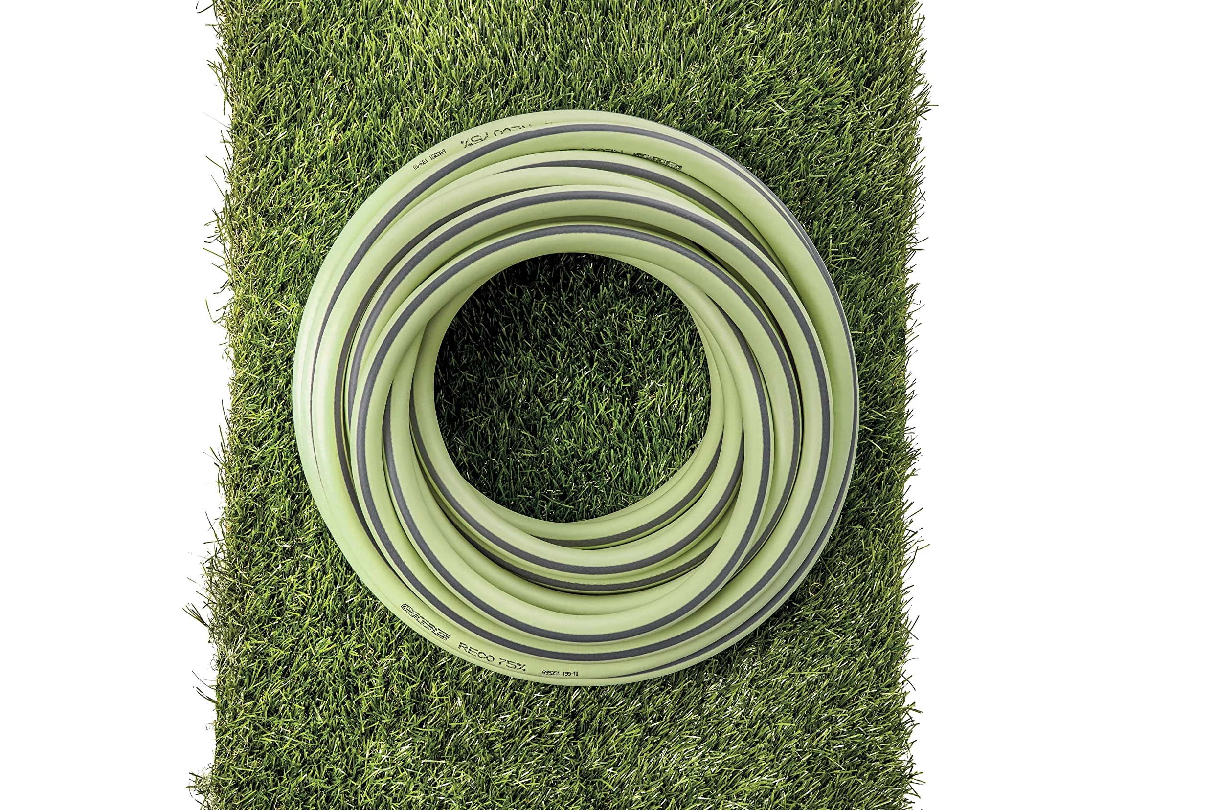 G.F. Srl TUYAU RECO, 25m de tuyau pour arrosage 12,5 mm (1/2") en PLASTIQUE RECYCLE, équipé de KIT pour l'arrosage (lance ergonomique 3 jets, raccords, nez de robinet). Fabriqué en France, Vert Lime