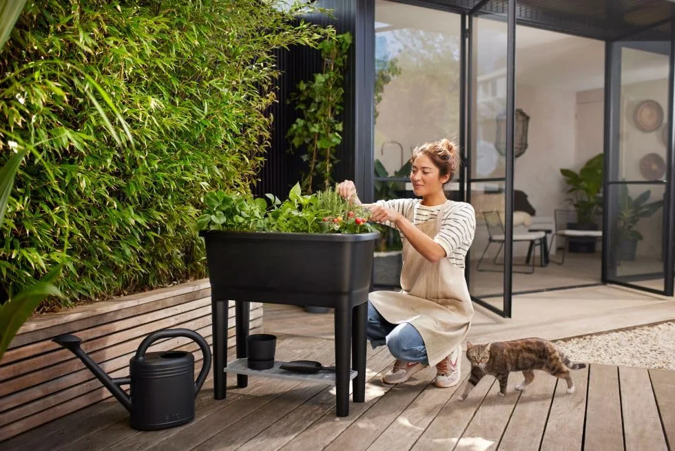 Elho Noa Potager sur Pied 80 Planteur Plastique Recyclé Ø 78.5 x H 34.2 cm Living Noir