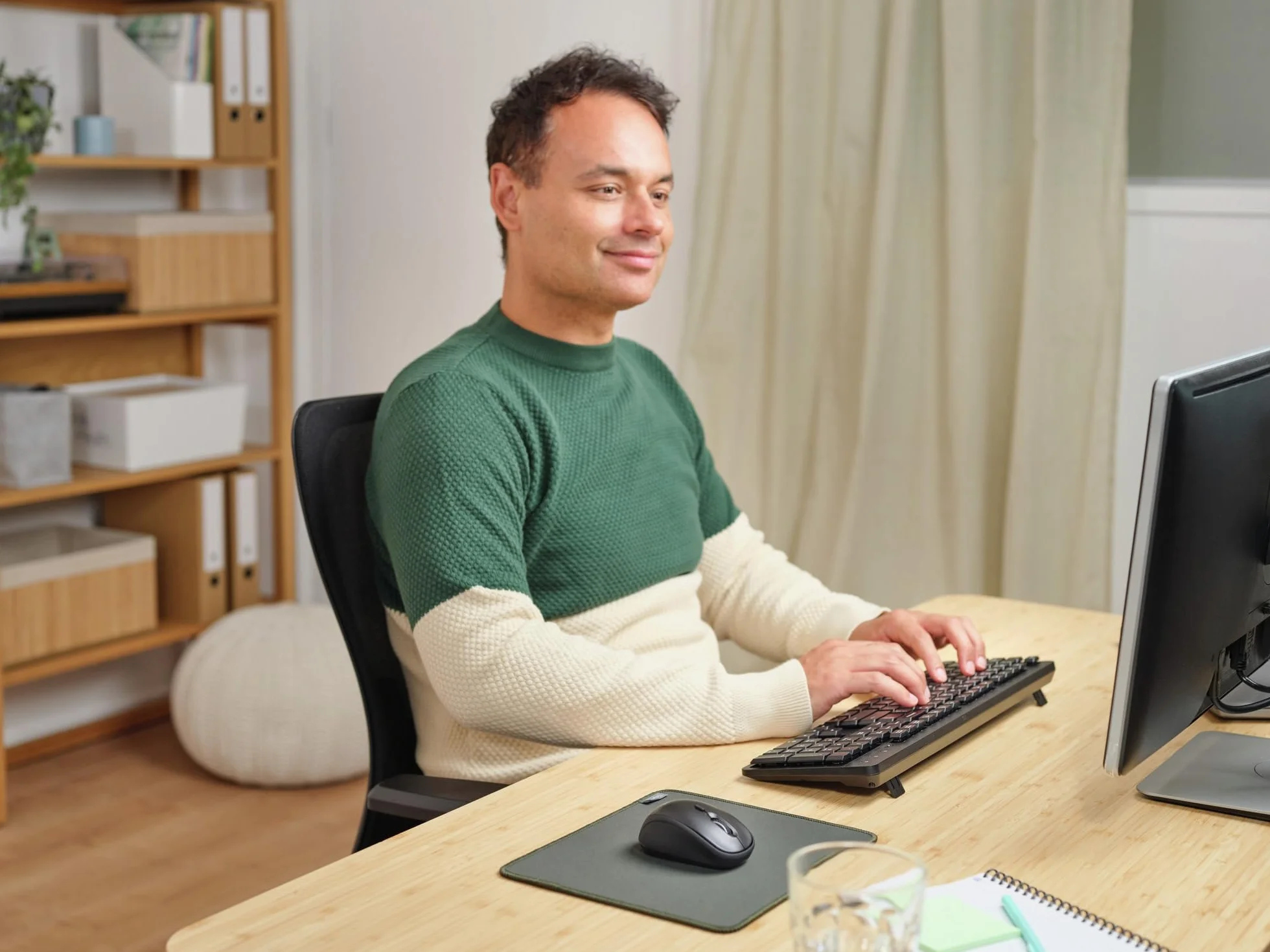 Clavier sans Fil Silencieux AZERTY Français Trust ODY II, Touches Plates Flottantes, Résistant aux Éclaboussures, Récepteur USB RF 2.4GHz, Noir