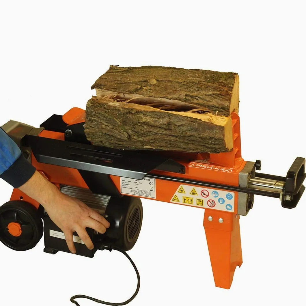 Forest Master fendeur de bûches électrique-hydraulique 5 tonnes en continu jusqu'à 30 cm de longueur. Certifié CE