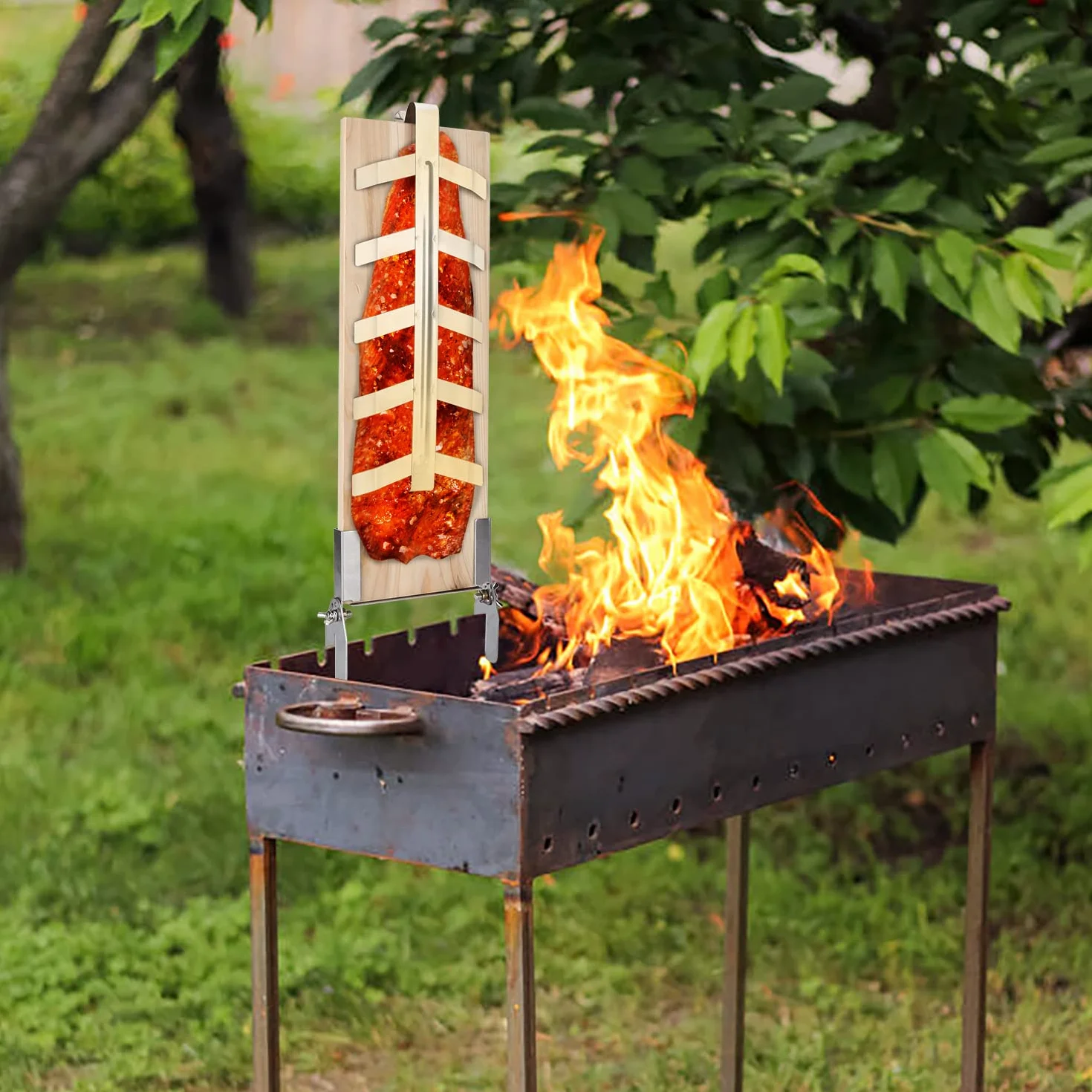 Randaco Lot de 2 planches à fumer en bois de cèdre - 5 niveaux réglables - Support en acier inoxydable - Saumon 2,5 kg - Pour brasero