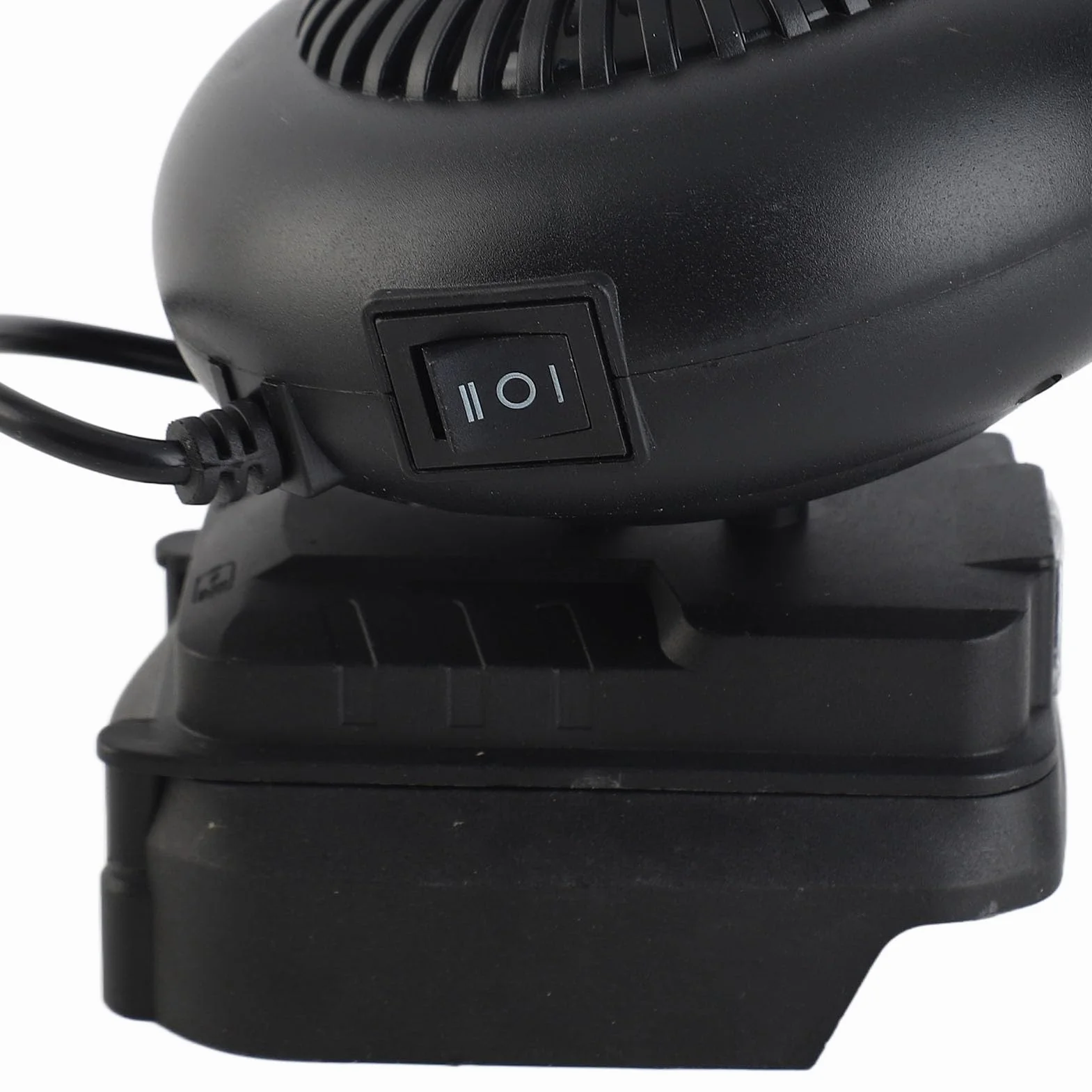 Petit chauffage d'appoint portable à piles 18 V 2 réglages de température BL1815