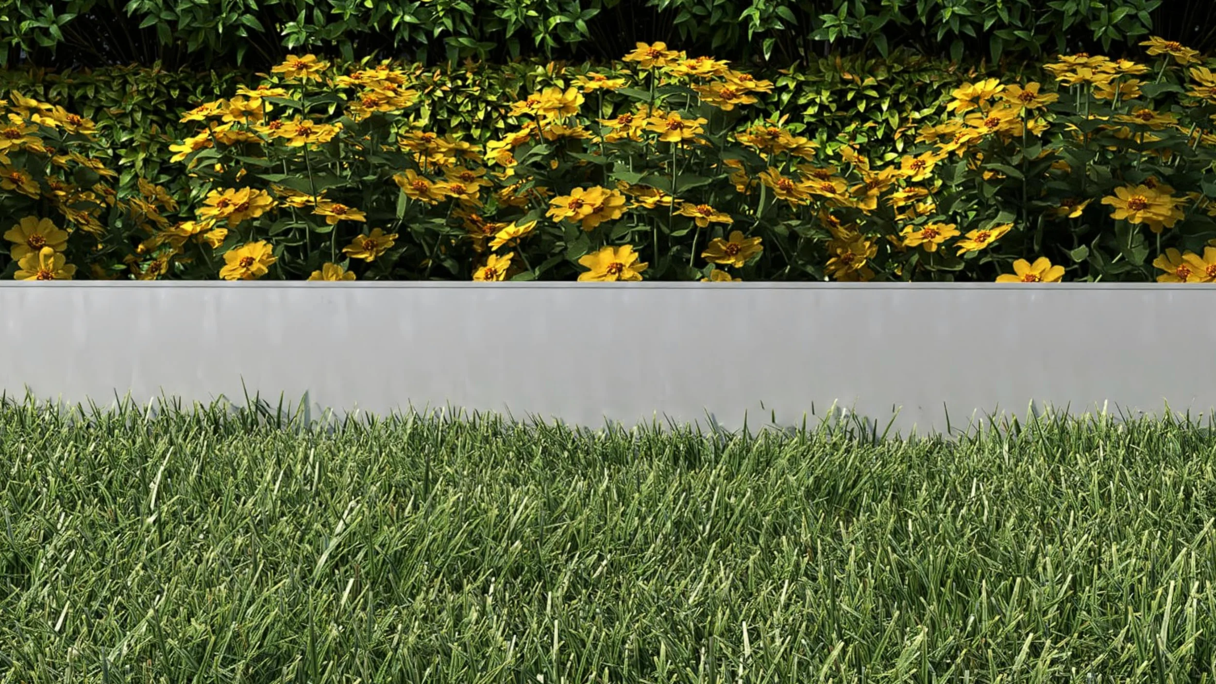 LZQ Bordure de pelouse en métal galvanisé 15 m - Bordure de pelouse avec bords dentelés - Bordure de tonte - Bordure de jardin - Bordure de jardin - Hauteur : 15 cm - Argenté