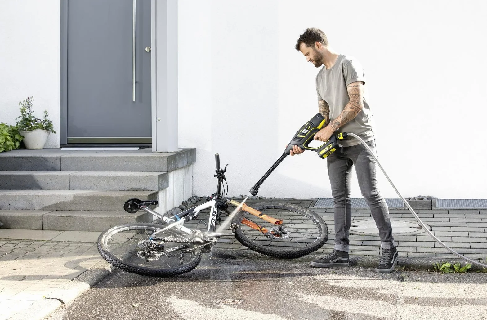 Kärcher MJ 24 Lance Spray multi jet 5 en 1, facile à régler en tournant la tête de l'Broseau, nettoyage de jointes, Fêtes, Démoulage les taches et arrosage