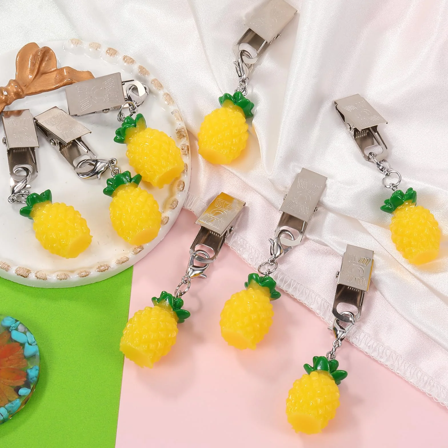 Lot De 8 Pinces pour Poids De Nappe Exterieur Décoration Pique Nique Camping Fête (Ananas)
