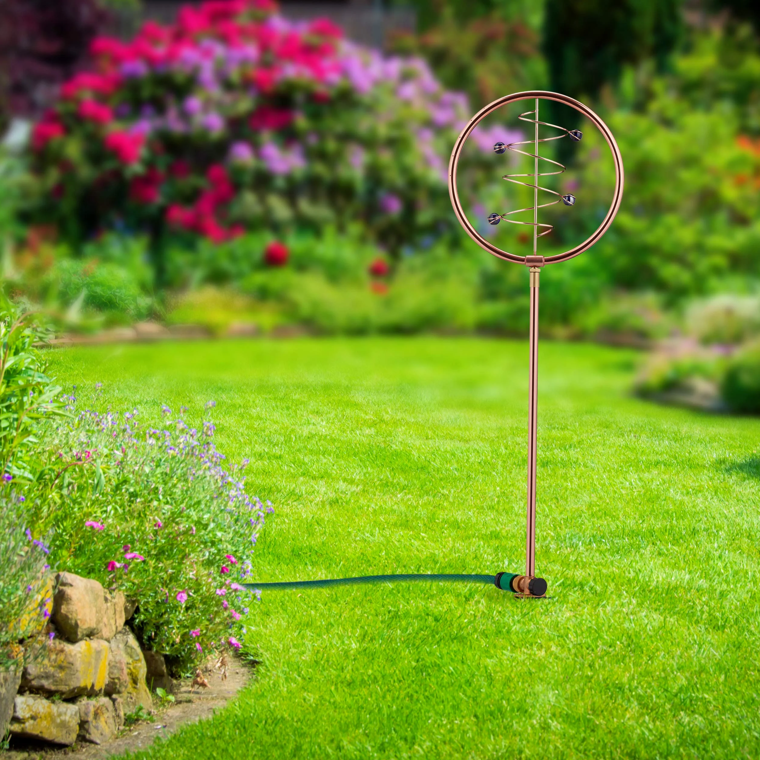 Relaxdays Arroseur de Jardin, Jeu d’Eau de pelouse, Design en Spirale, avec Piquet, 2 en 1, déco, cuivré-Vert