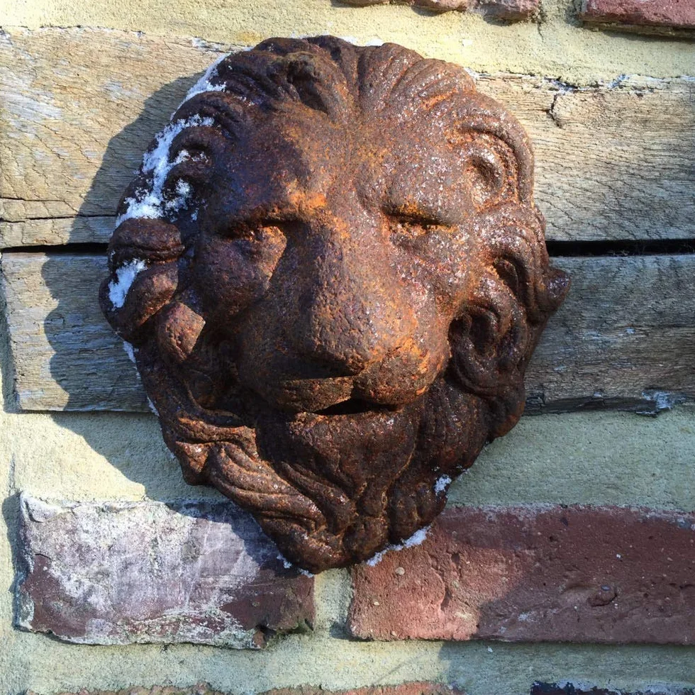 Antikas Évacuation d'eau méditerranéenne Bec de fontaine Gargouille Tête de lion