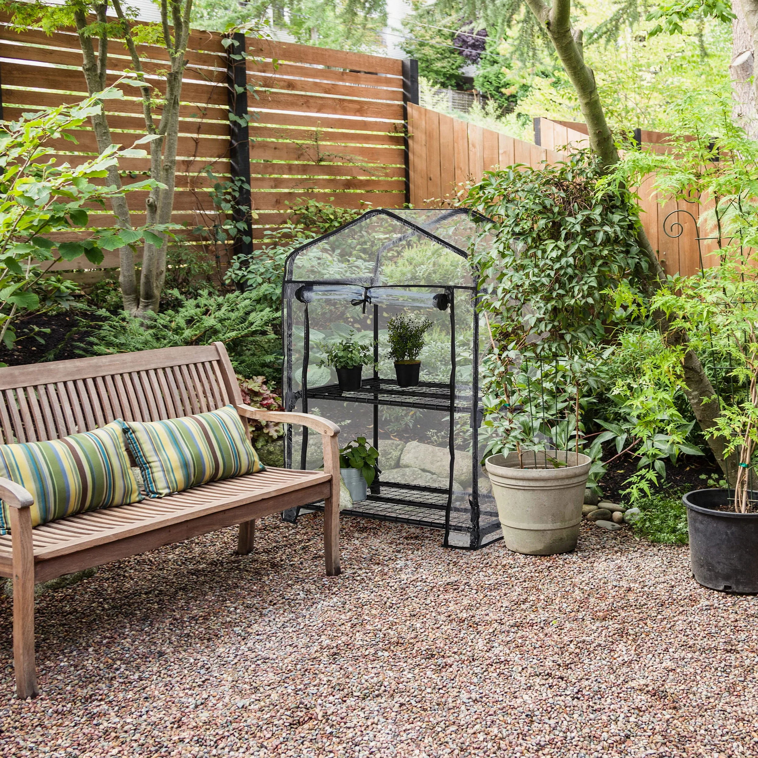 Relaxdays Serre de Balcon, 2 étagères, bâche en PVC, Acier, H x L x P : 94 x 67 x 49 cm, Transparent et Noir