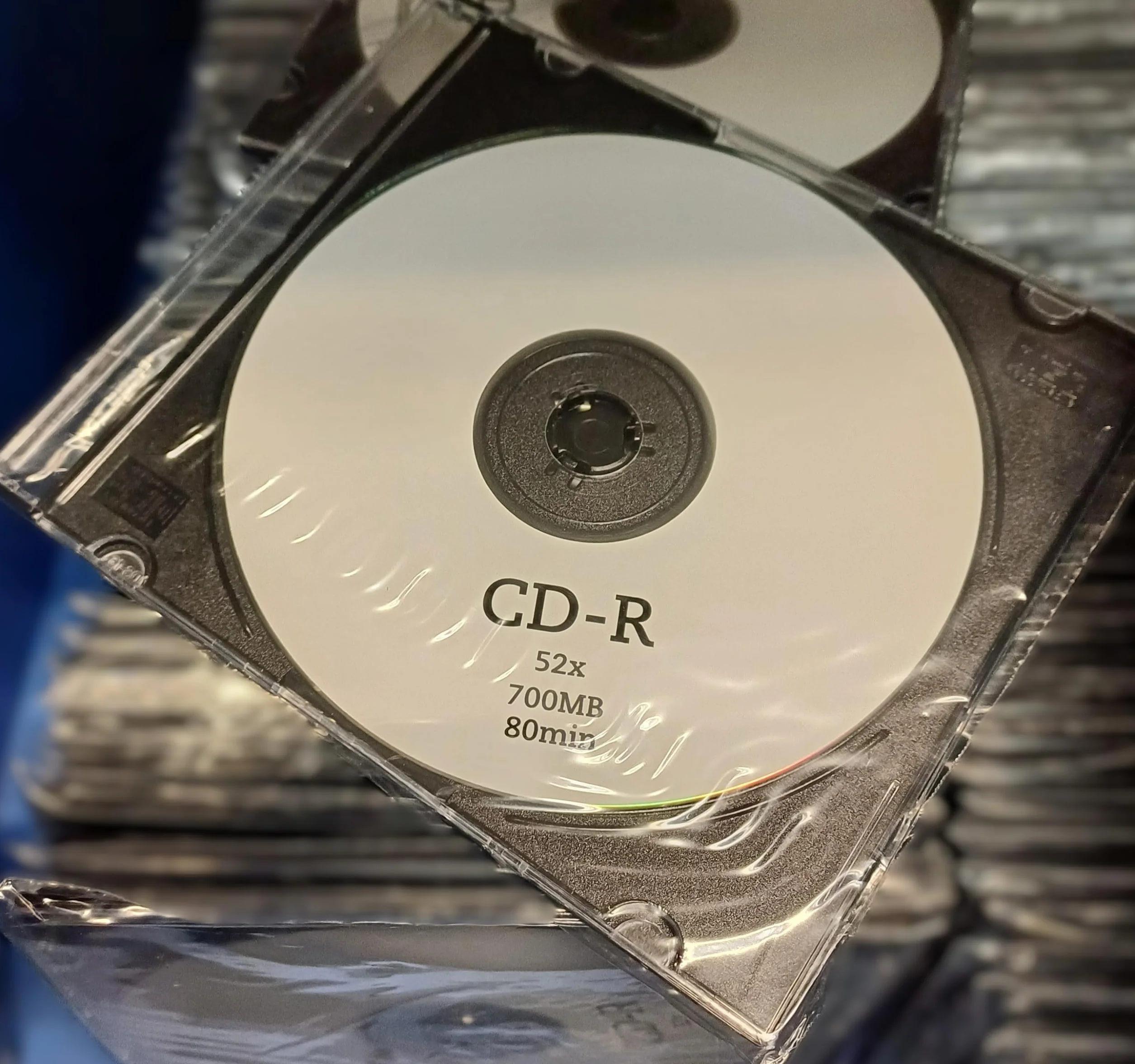 CD-R 80 Min 52x 700 Mo avec boîtier Fin