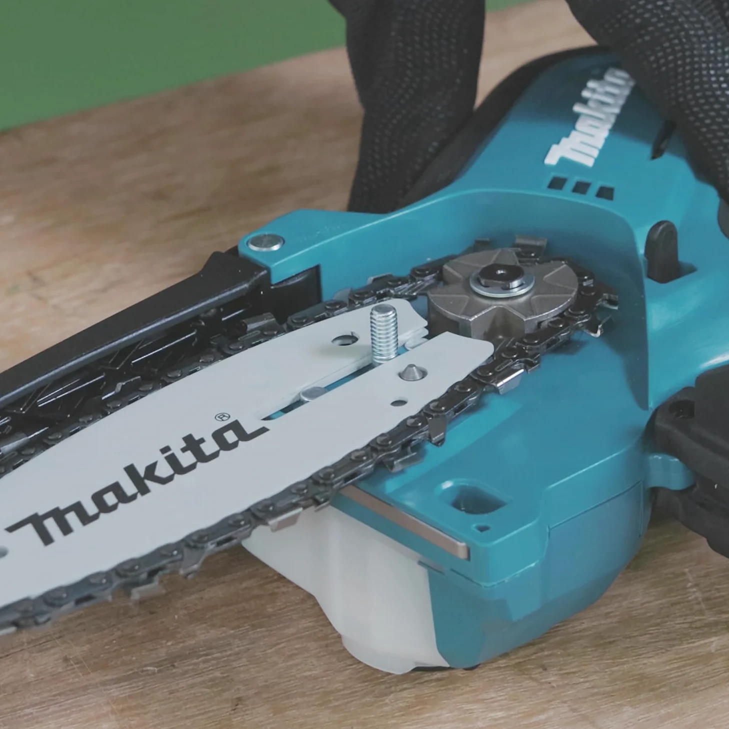 Tronçonneuse d'élagage 12V (Solo) - MAKITA UC100DZ