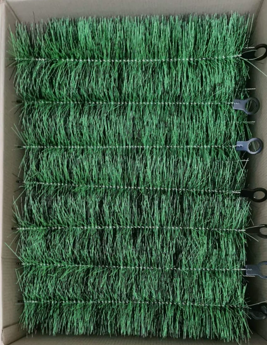 Lot de 24 brosses filtrantes 30cm x 15cm pour Votre Filtre de Bassin et Filtre de Bassin Koi | Nettoyage Efficace et Eau Claire| Fibres Polypropylène Haute Densité | Conception Poils Ondulés