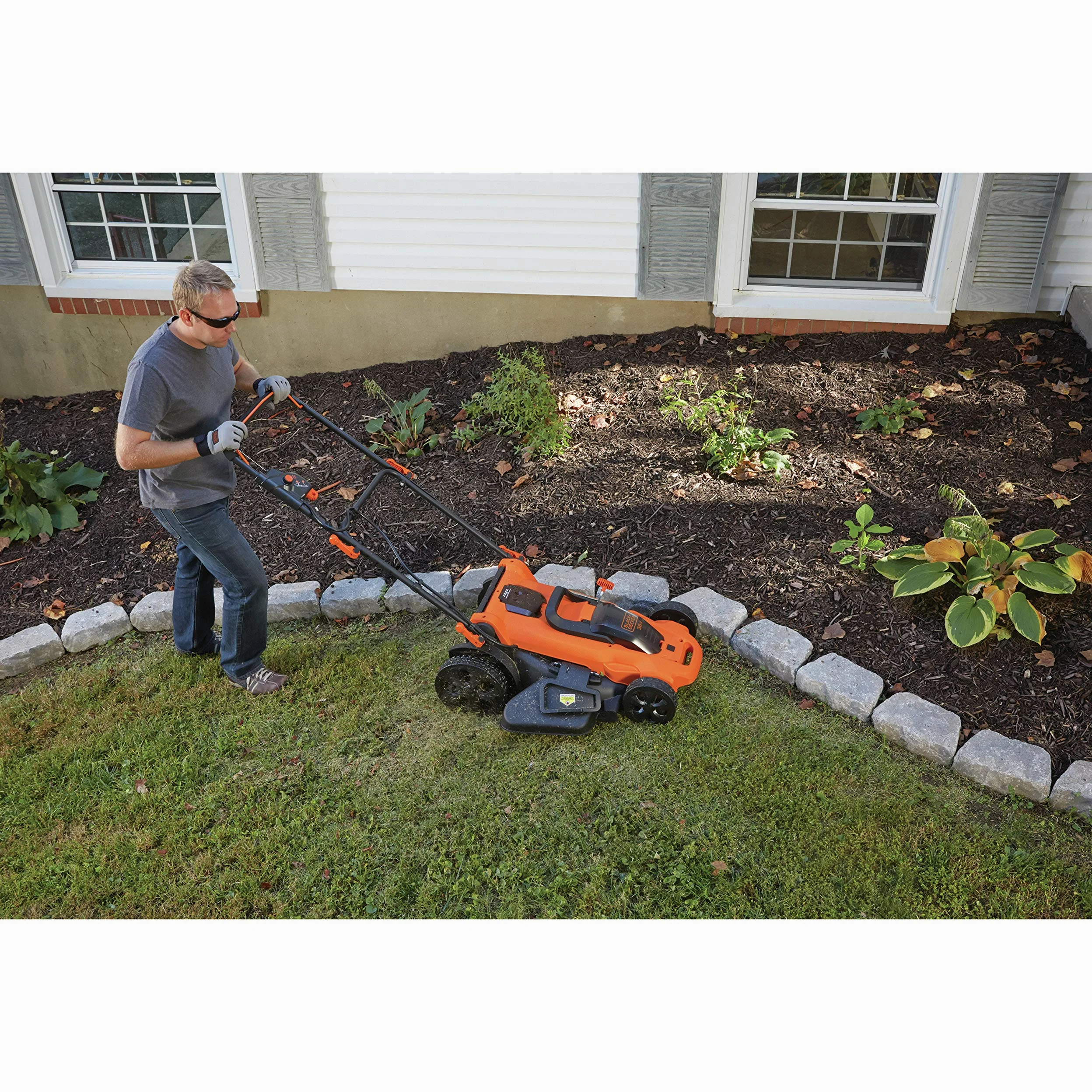 Black & Decker CLMA4820L2-QW Tondeuse autosense 48 cm 36 V avec 2 batteries