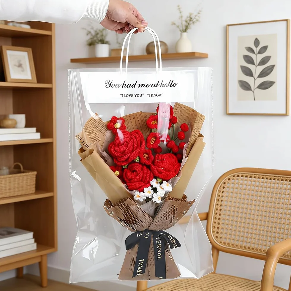 NAVESO Bouquet de fleurs en crochet fait à la main, roses rouges éternelles pour Saint-Valentin