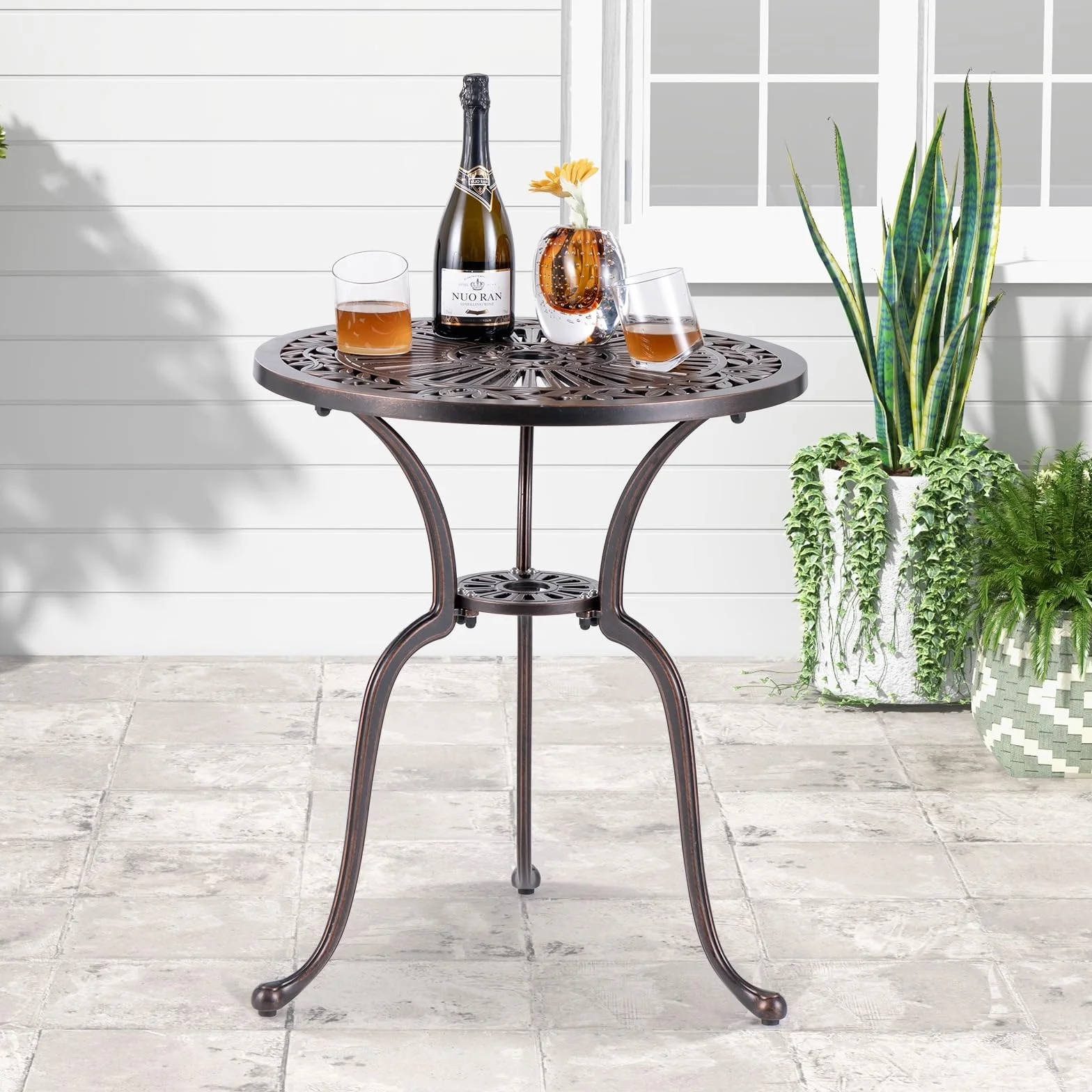 GIANTEX Table de bistrot extérieur fonte aluminium 61 cm trou parapluie coussinets pieds réglables