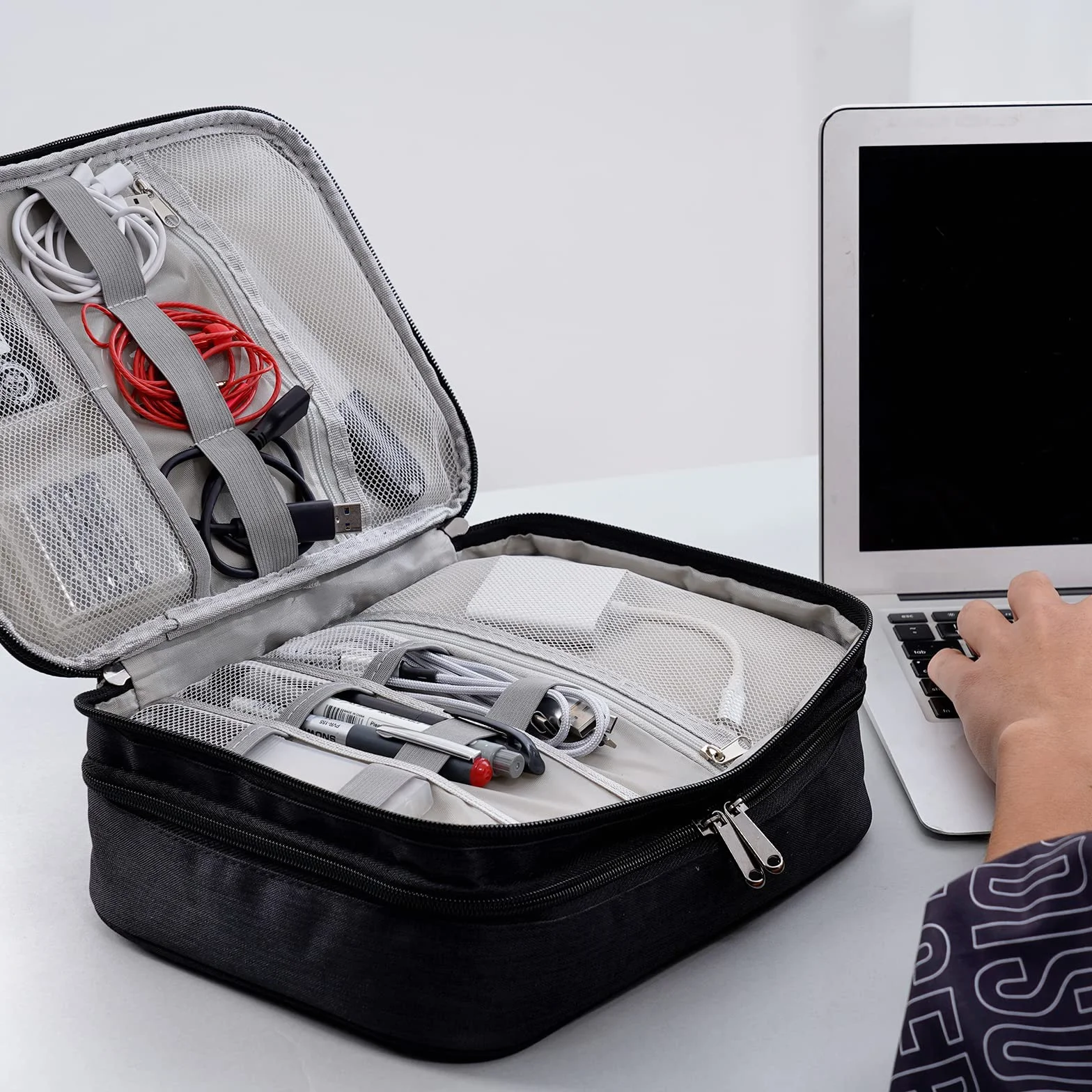 OrgaWise Sac Électronique Multifonctionnel Portable Étanche pour Tablette, Disque Dur, Chargeur (Noir, 3 Couches)