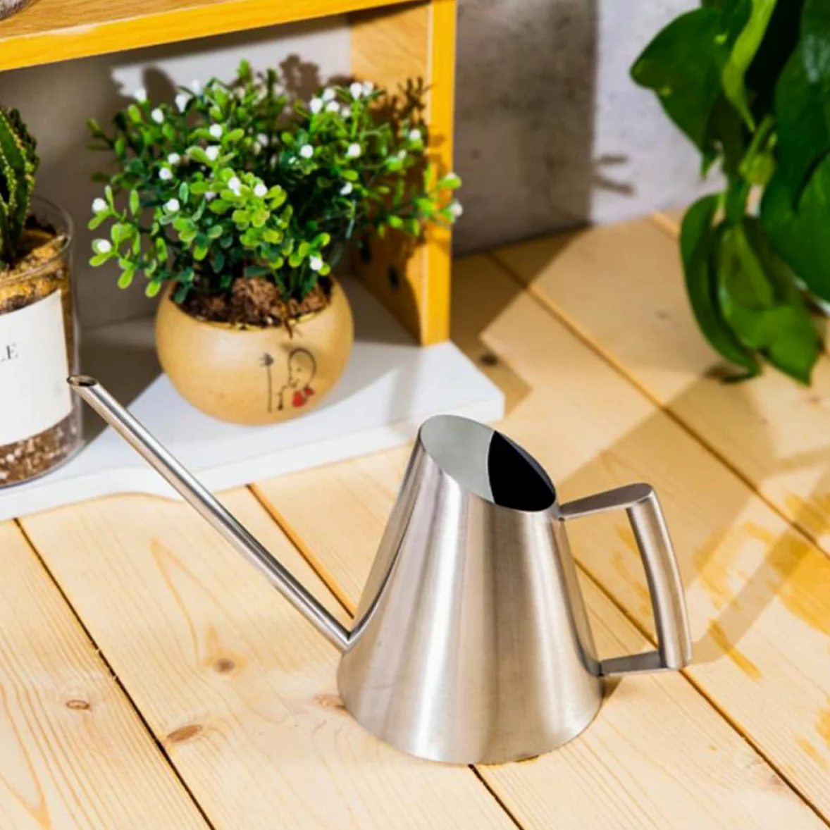 Arrosoir Outil D'arrosage Résistant en Acier Inoxydable 900ml Long Bec Vintage Finition Soignée et Prise Confortable pour Fleurs et Plantes en Jardinage