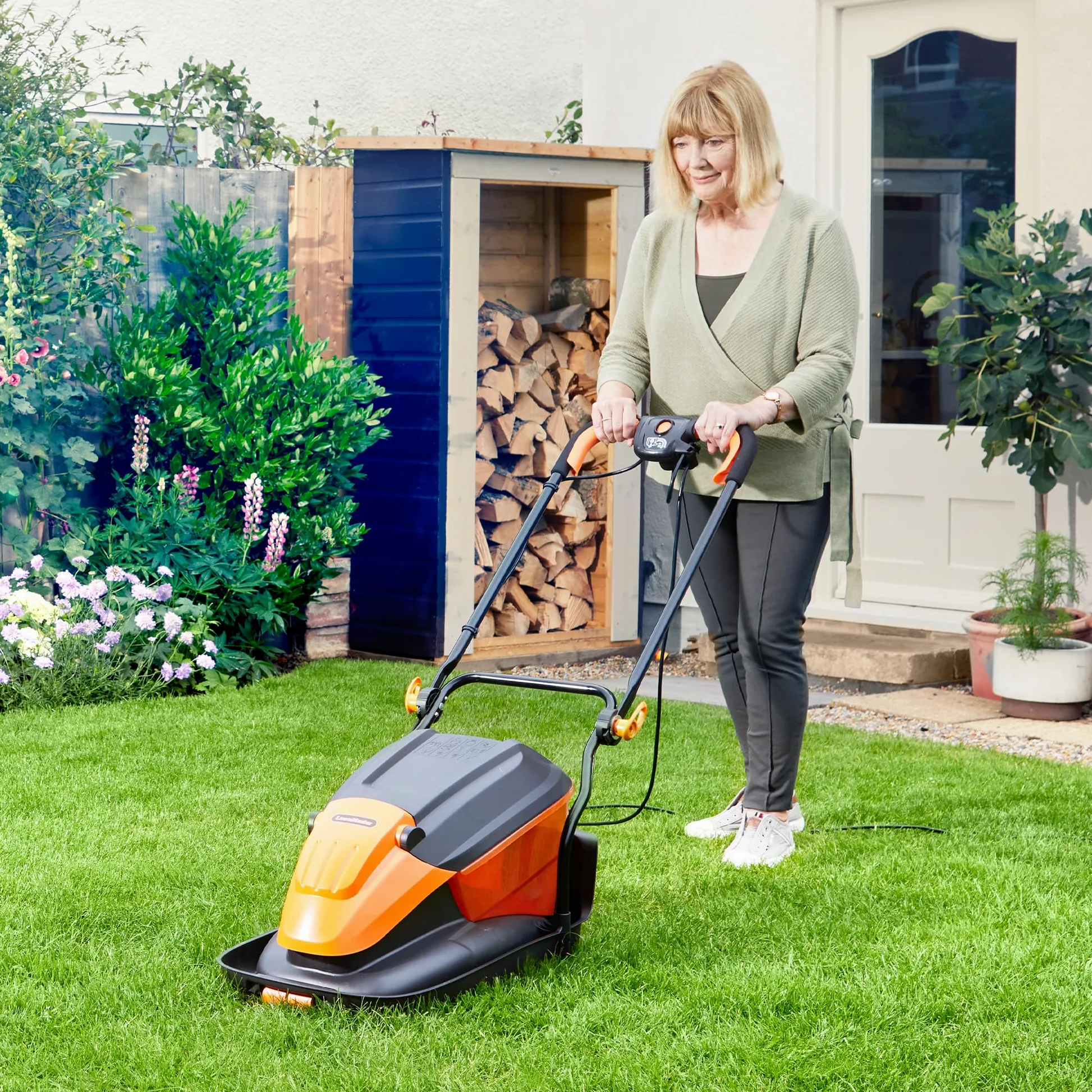LawnMaster Tondeuse électrique 1700 W 33 cm – Boîte de Collecte d'herbe, hauteurs de Coupe réglables, pour pelouses de Petite et Moyenne Taille