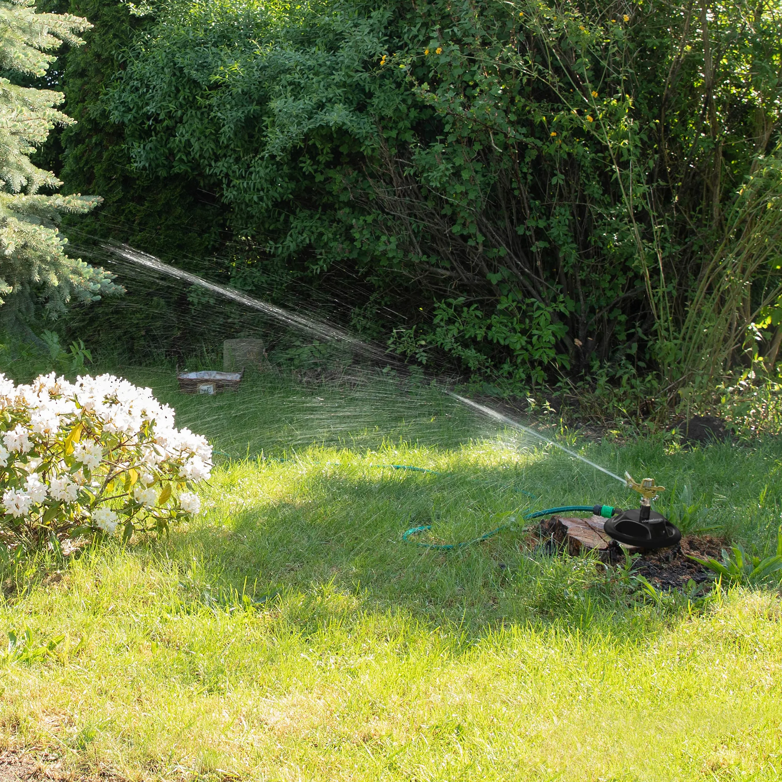 Relaxdays Arroseur de Jardin, Pratique pour irriguer Les Surfaces allant Jusqu’à 450 m², portée 12 m, 360°, Noir