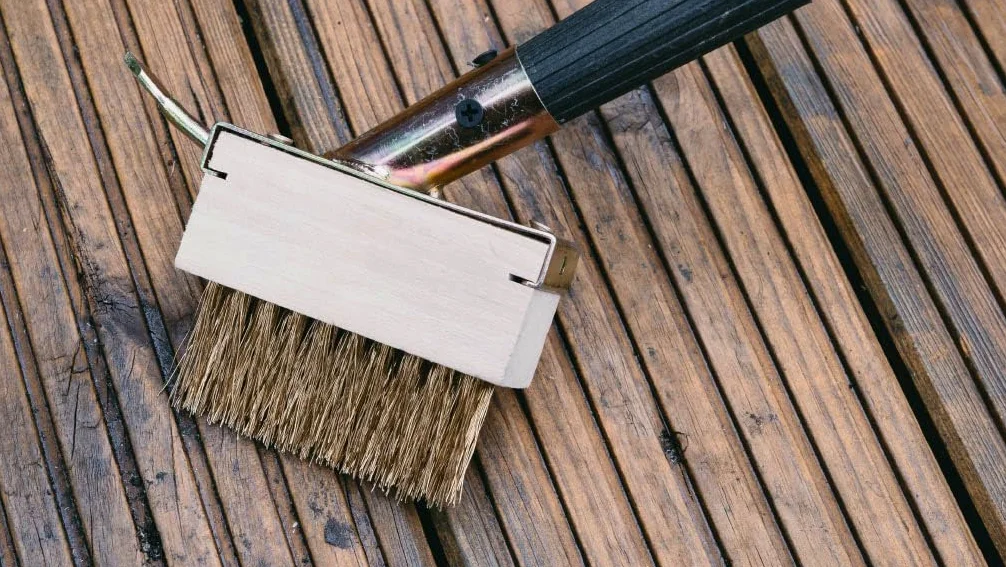 Brosse à désherber pour patios, Ramasse Herbe avec poignée pour nettoyer les mauvaises herbes et l'accumulation de mousse avec poils coudés