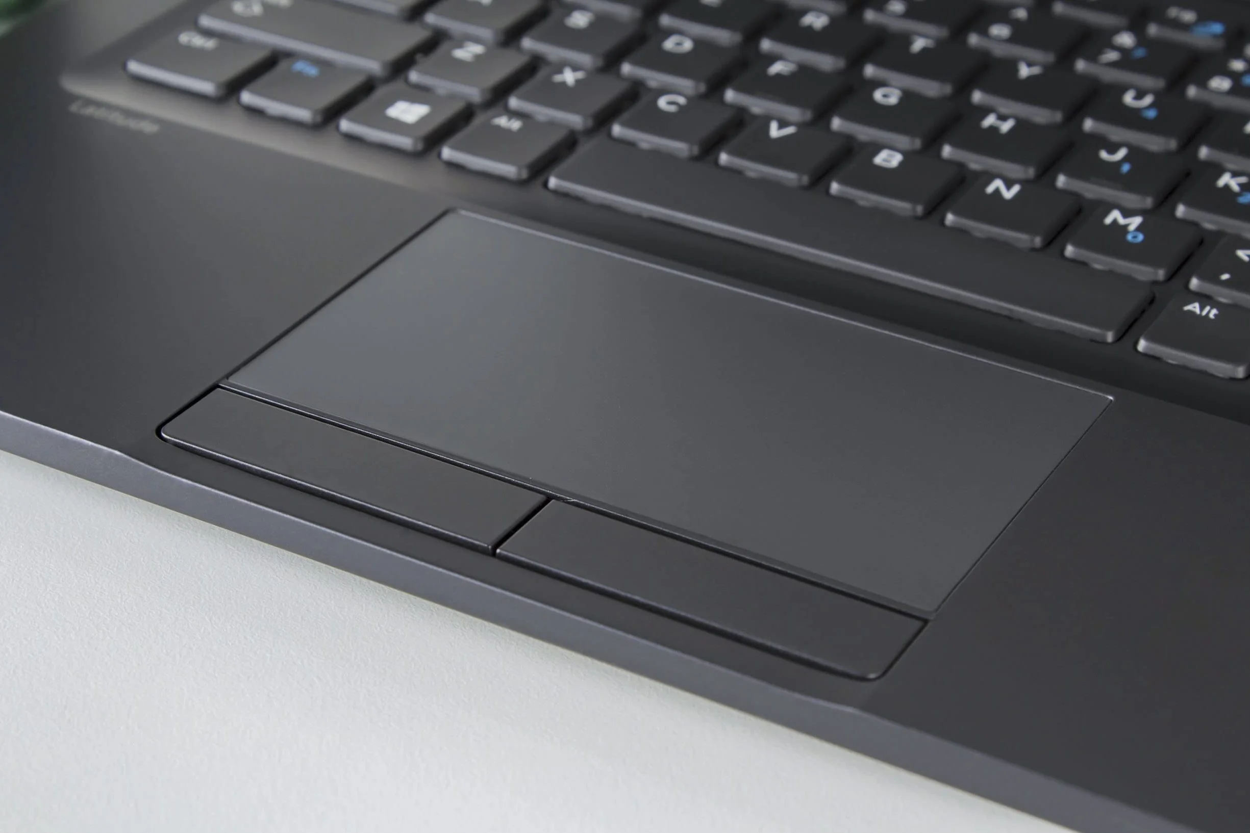 Dell Latitude 7280 Core i5 6Gen 12,5" HD 8 Go 256 Go SSD Windows 10 Ordinateur portable professionnel reconditionné