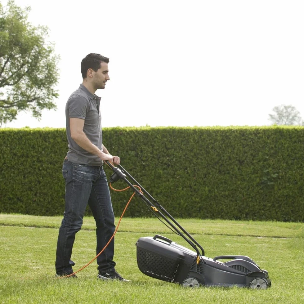 Alpina BL 380 E Tondeuse Électrique, 1400 W, 38 cm – Bac 40 l, Réglage 3 Positions – Pelouses jusqu'à 500 m²