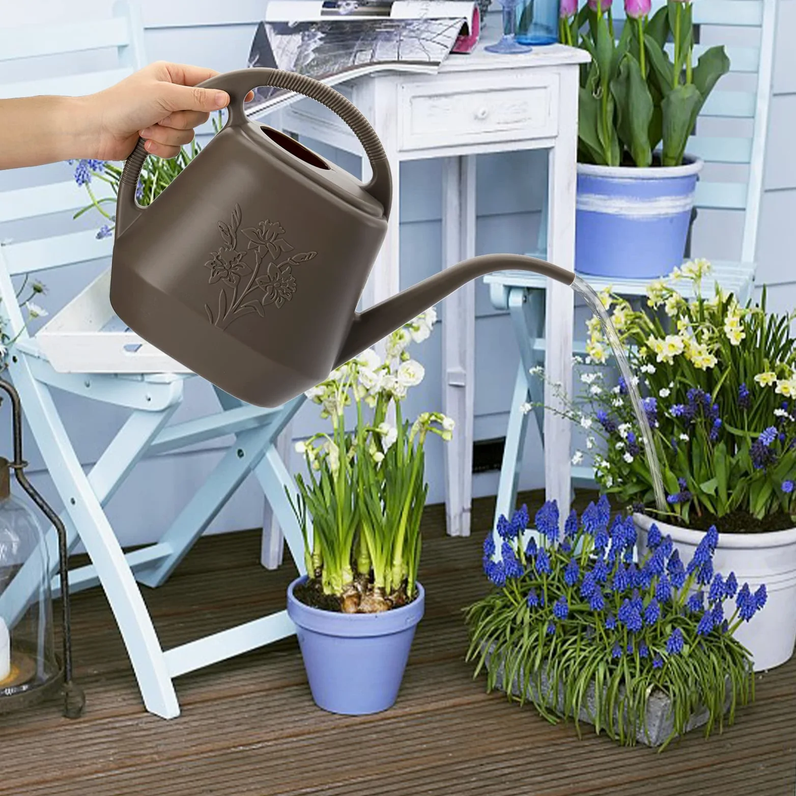 Fasmov Arrosoir en plastique de 3,8 l avec poignée confortable, arrosoir de jardin à long bec pour arroser les plantes, gris