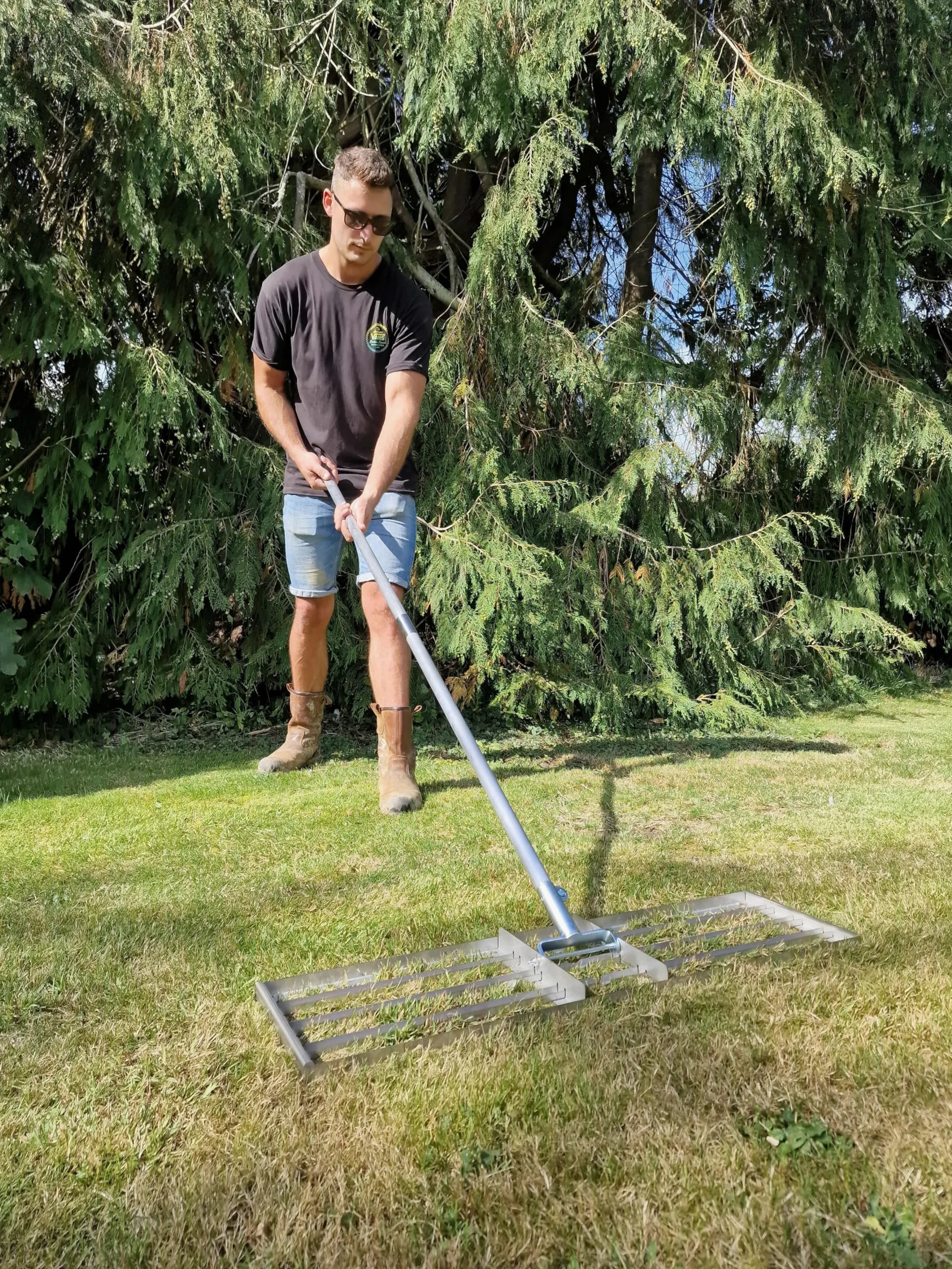 Solutions de Fabrication Britanniques 38" de large Râteau Levelawn Lute en acier inoxydable : Râteau de nivellement premium pour le top dressing, l'ensemencement, le sol/le sable. Poignée luxueuse en